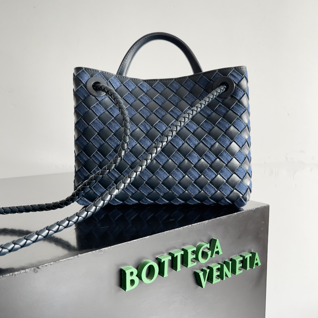 [TOP] Bottega Veneta BV Andiamo Bag  25x22x10.5cm - Denim Blue - 711 Luxury