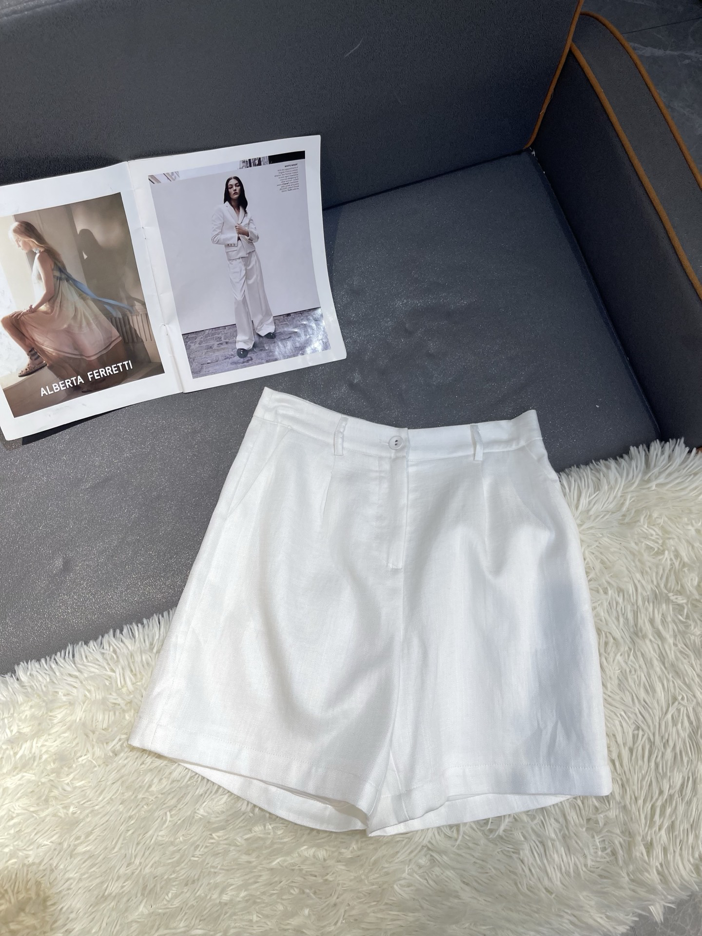 [TOP] Christian Dior  Suit - White