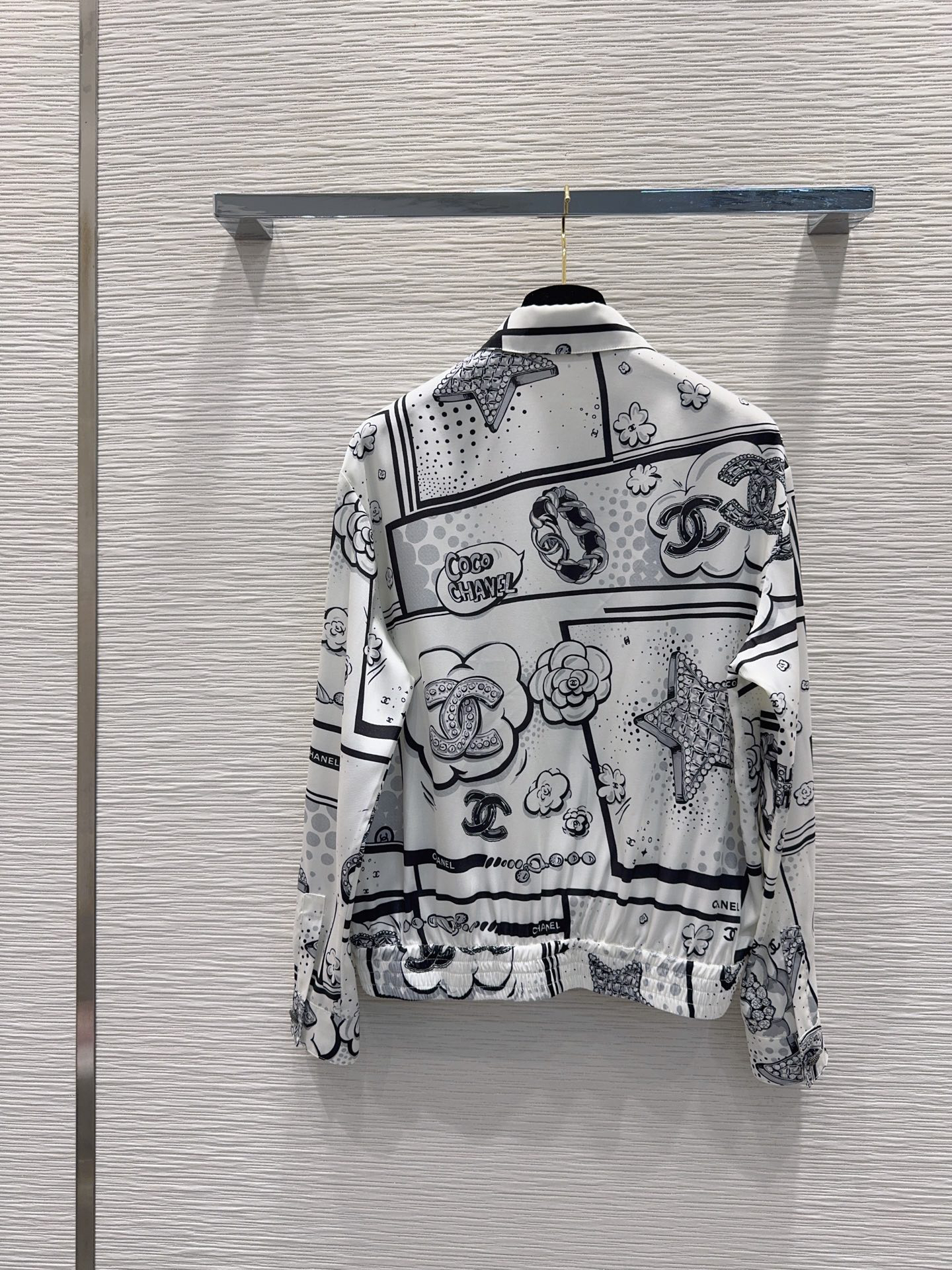 [TOP] CHANEL Long-Sleeve Shirt + Trousers Suit - White