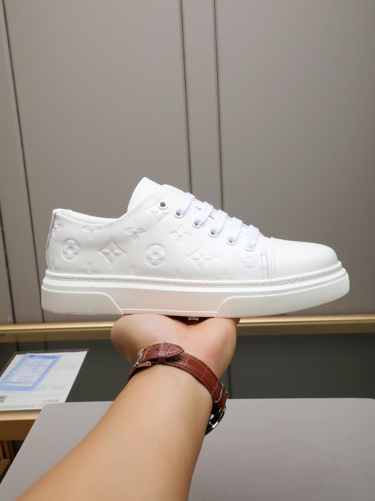 [TOP] Louis Vuitton LV Men's  Casual Shoes - White - 711 Luxury