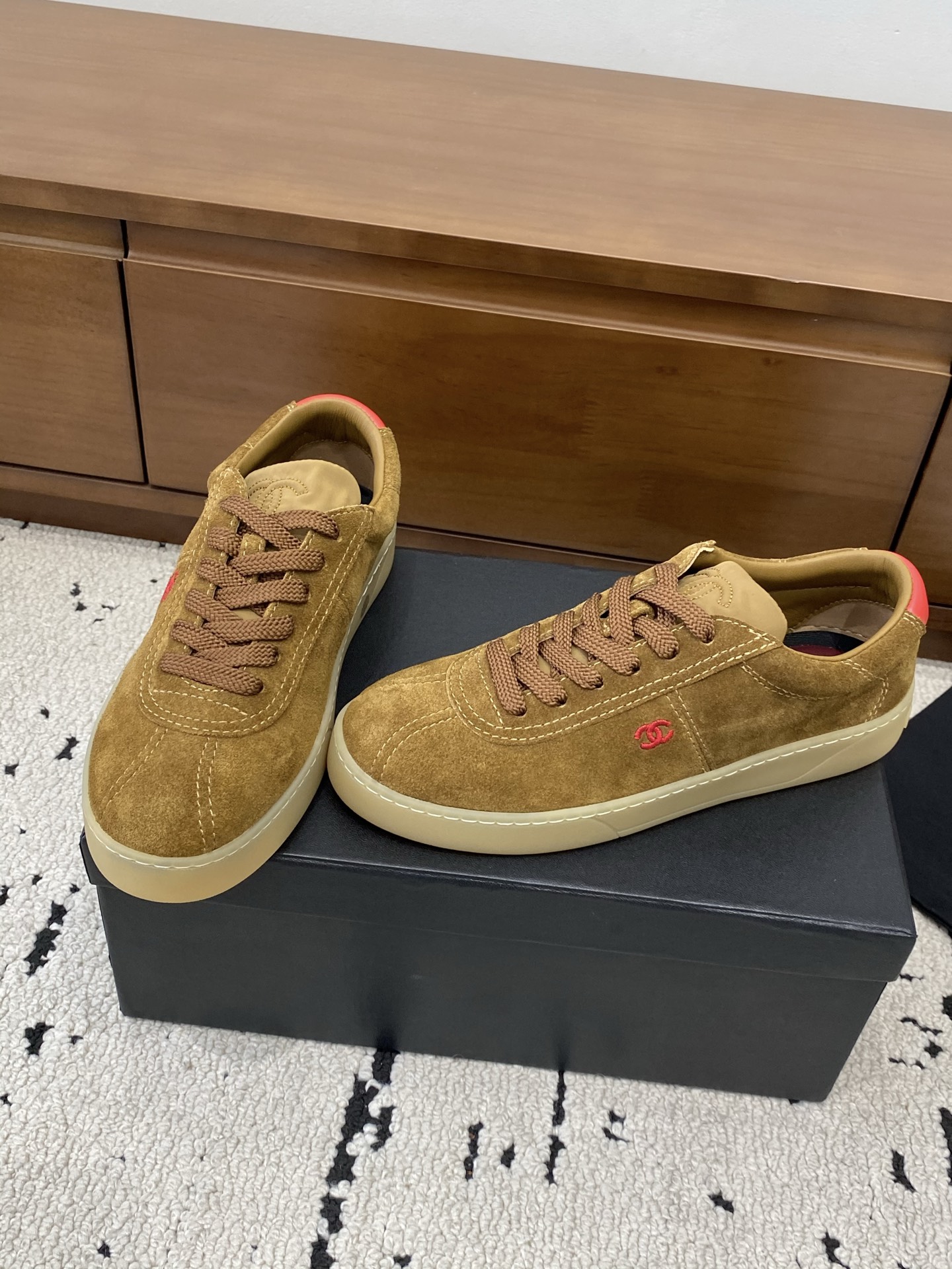 [TOP] CHANEL Casual Shoes - Brown - 711 Luxury