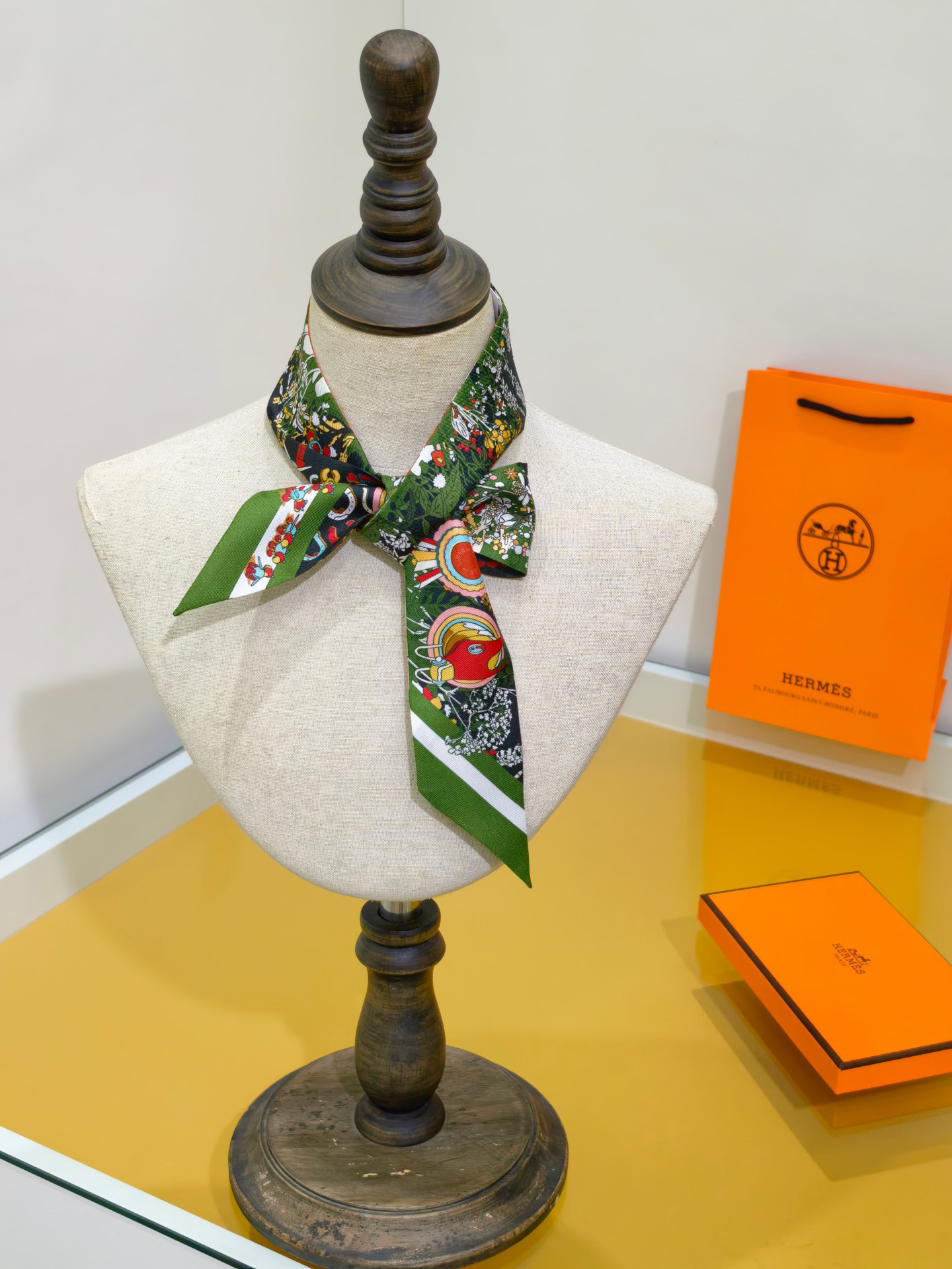 [TOP] HERMES Twilly Scarf 5x86cm - Black - 711 Luxury