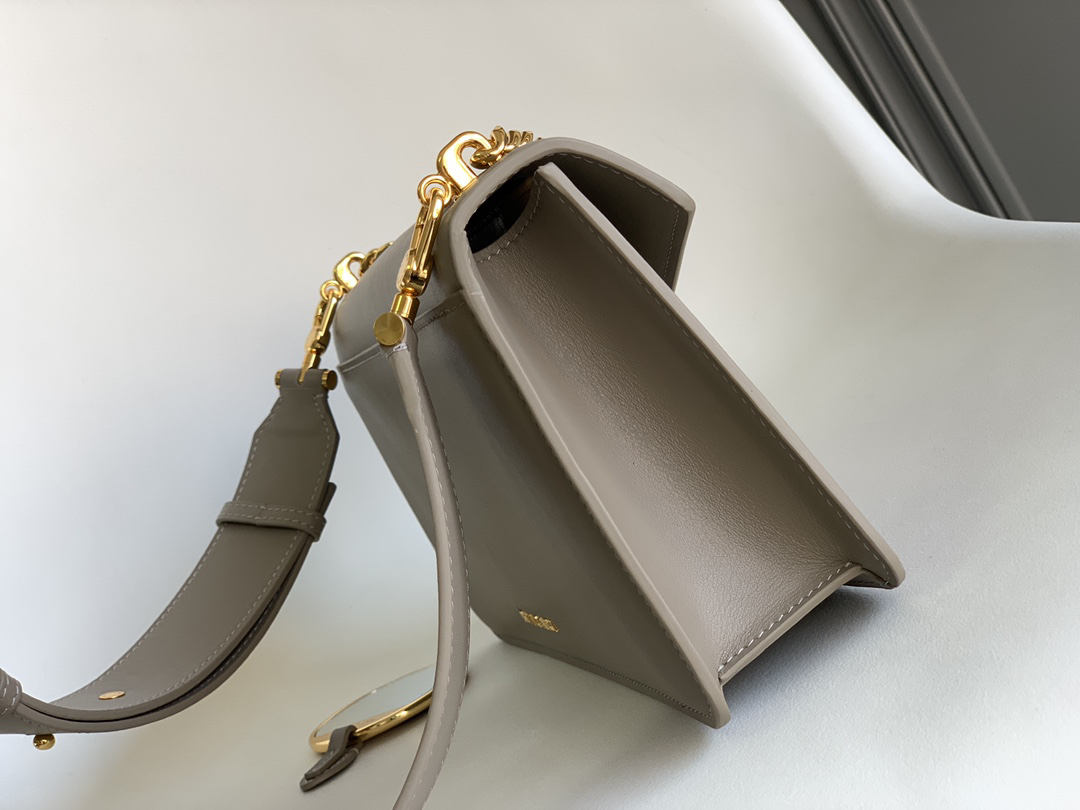 [TOP] BVLGARI Serpenti Eeat-Weat Bag Calfskin 28x17x6cm - Gray