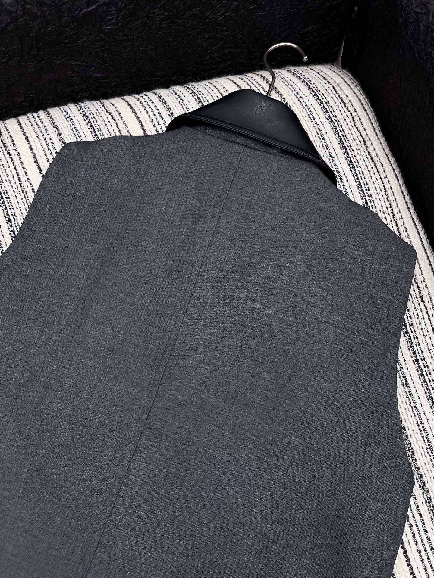 [TOP] Yves Saint Laurent YSL Lapel Blazer - Dark Gray