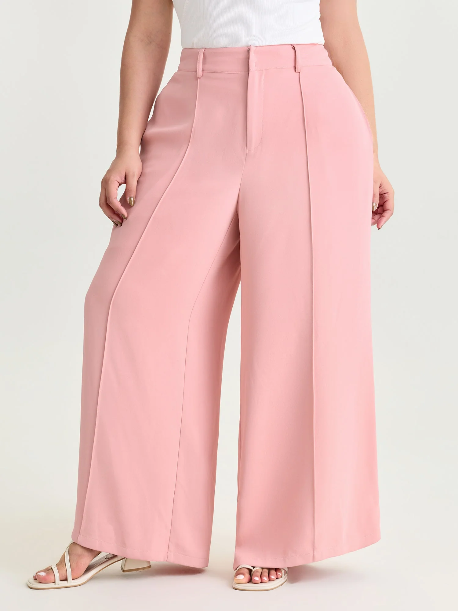 Seamed Curve-Friendly Plain Pants