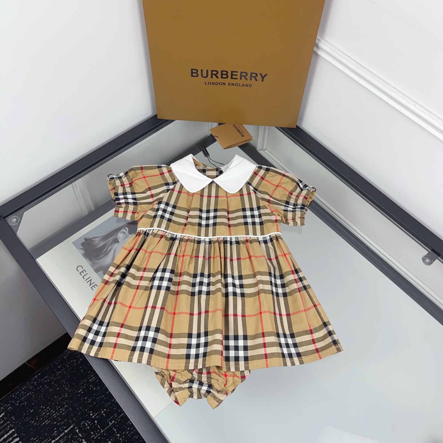 Burberry Baby Girls Vintage Check Peter Pan Collar Short Sleeve Dress & Matching Bloomers Two Piece Set Sizes 80-120