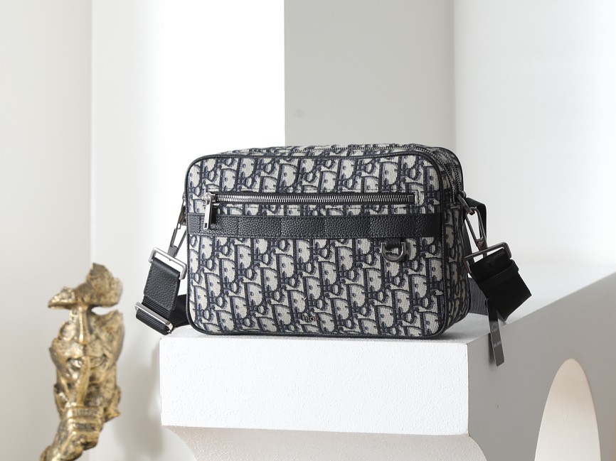 [TOP] Christian Dior Men's Safari Maxi Messenger Bag 26 x 17 x 7 cm - Black - 711 Luxury