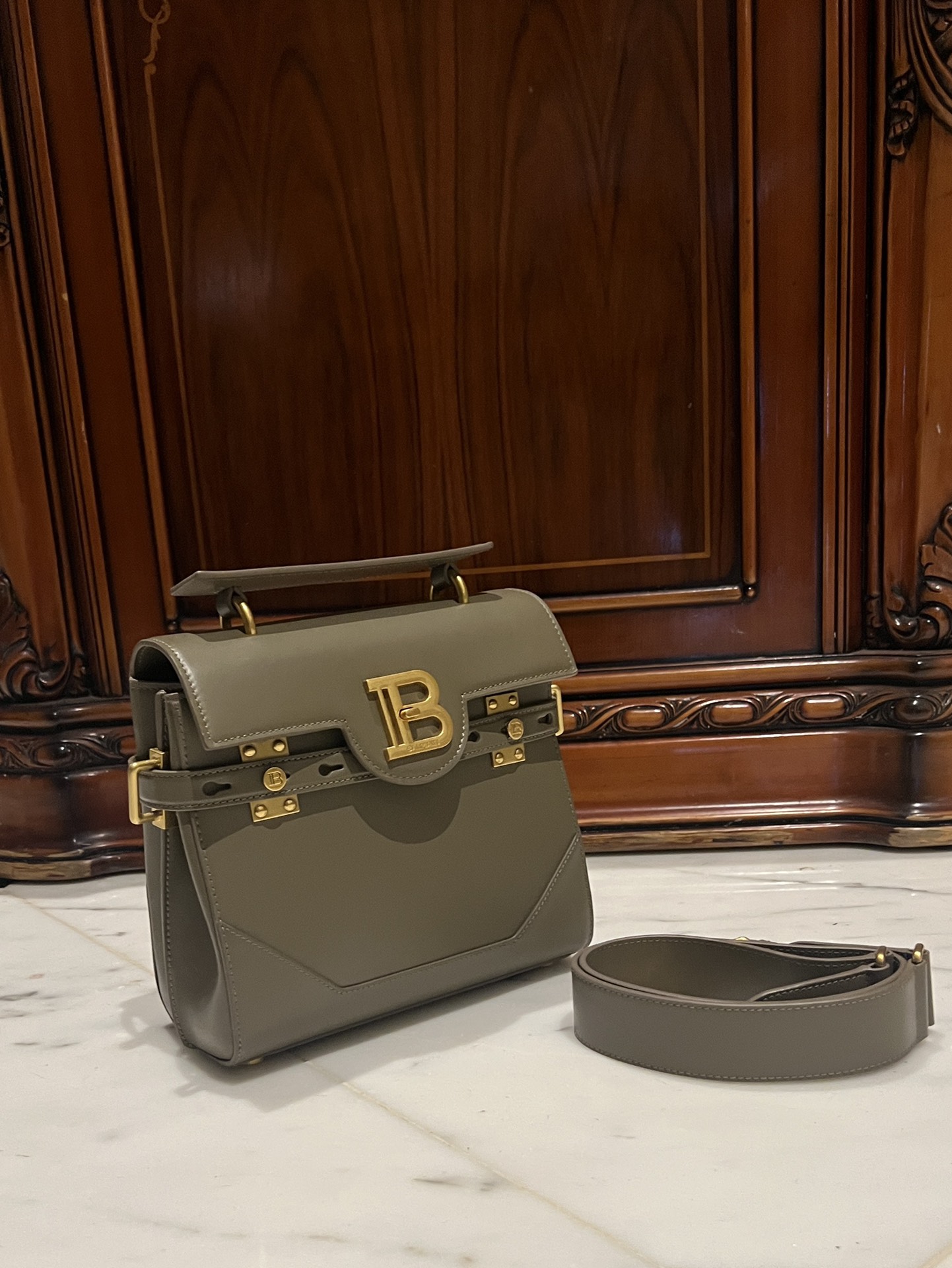 [TOP] BALMAIN Cowhide Bag 23*20*11cm - Elephant Gray - 711 Luxury