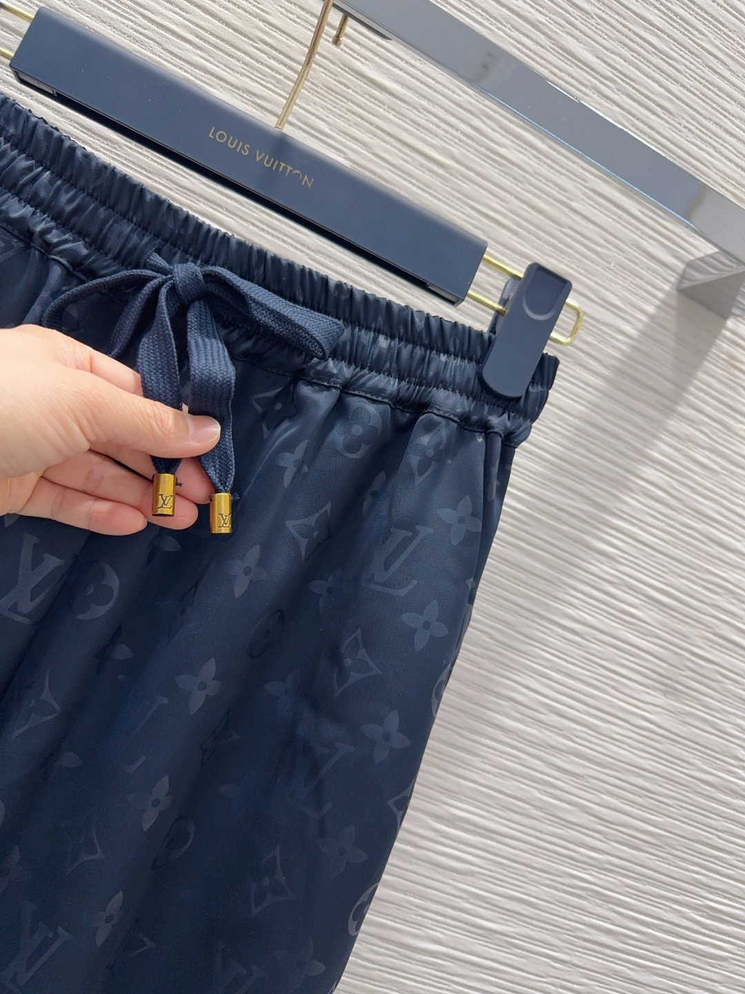 [TOP] Louis Vuitton LV Pants - Black