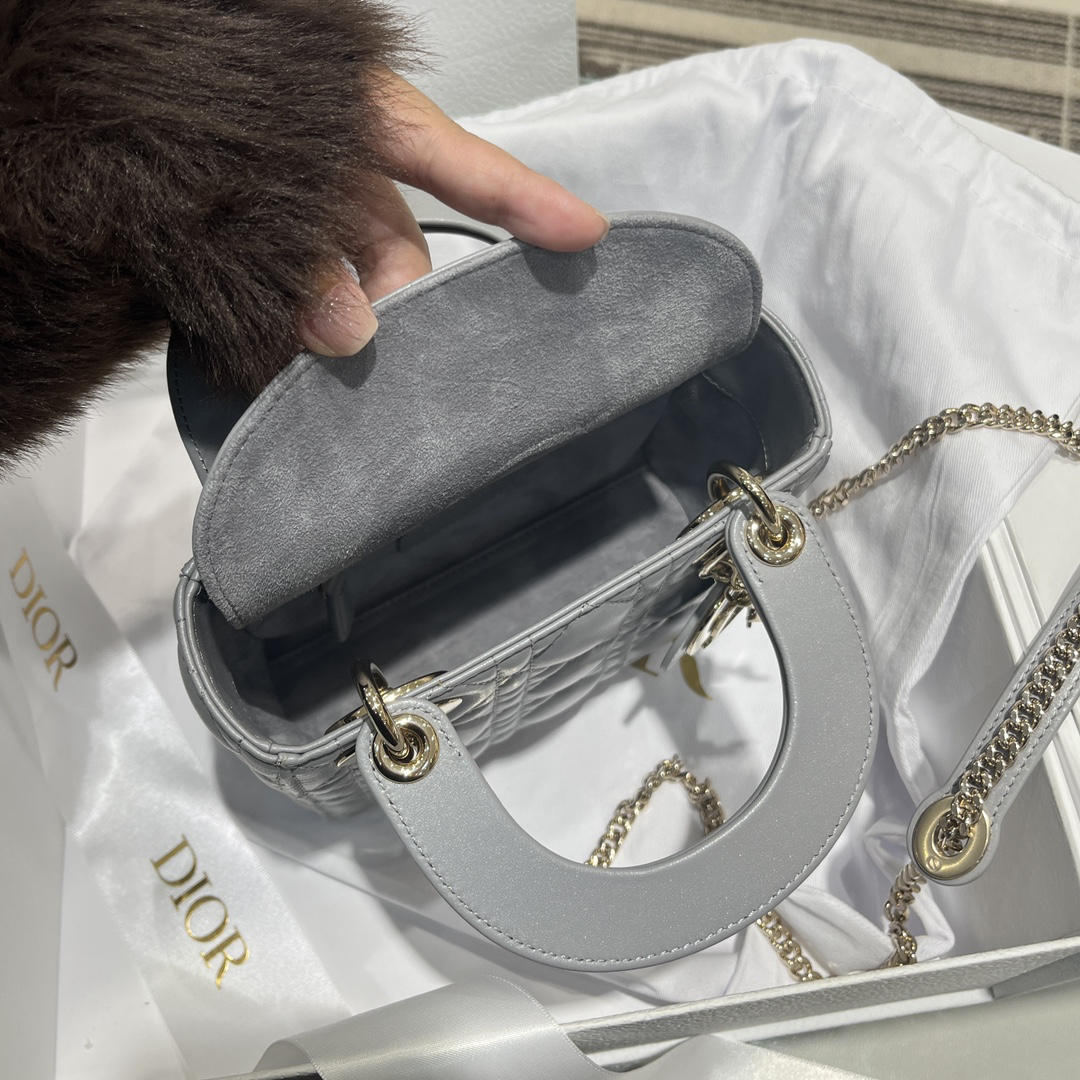 [TOP] Christian Dior Lady Dior Bag Lambskin 17x15x7cm - Gray - 711 Luxury