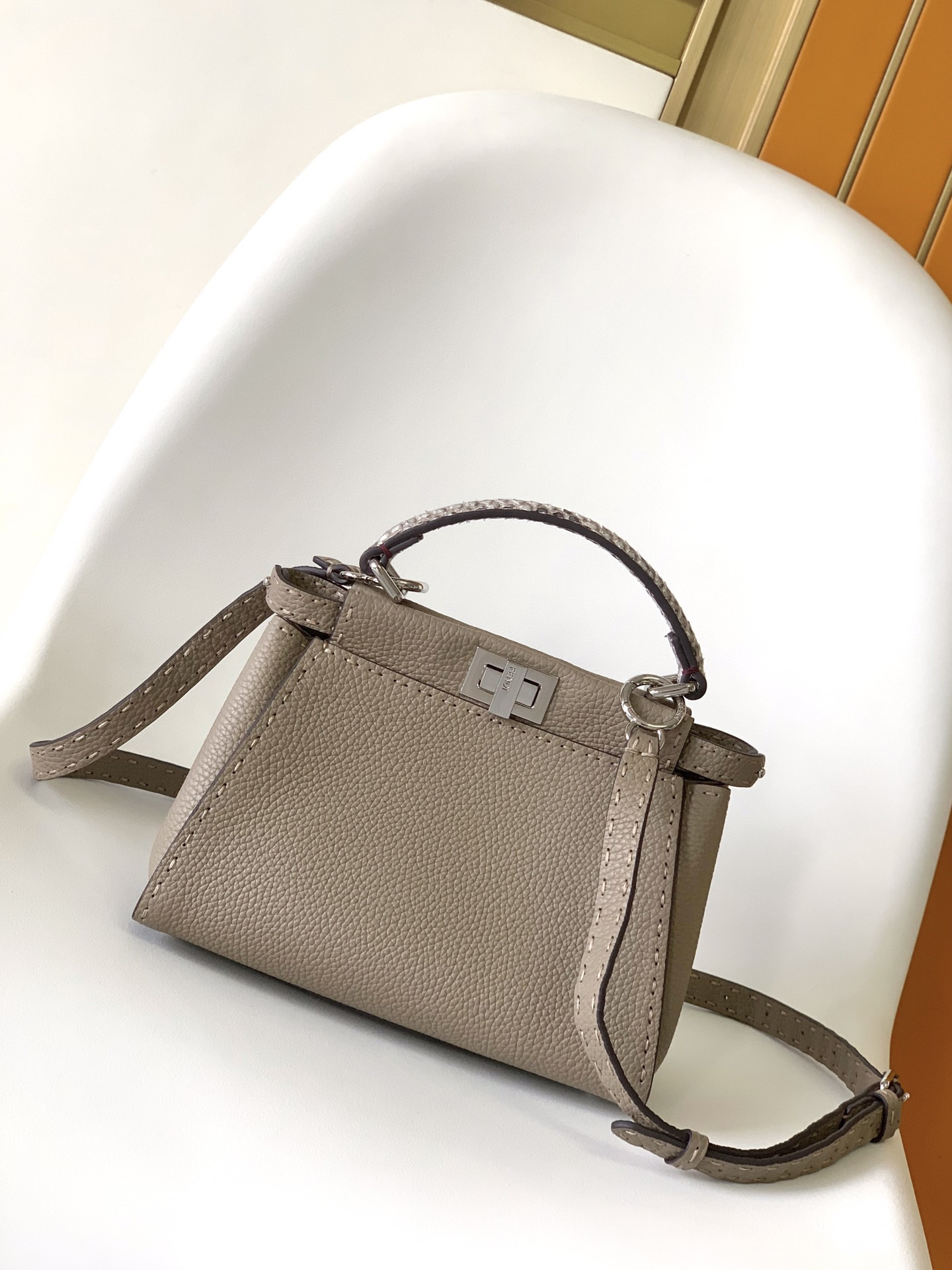 [TOP] FENDI Peekaboo Bag 23x11x18cm - Gray - 711 Luxury