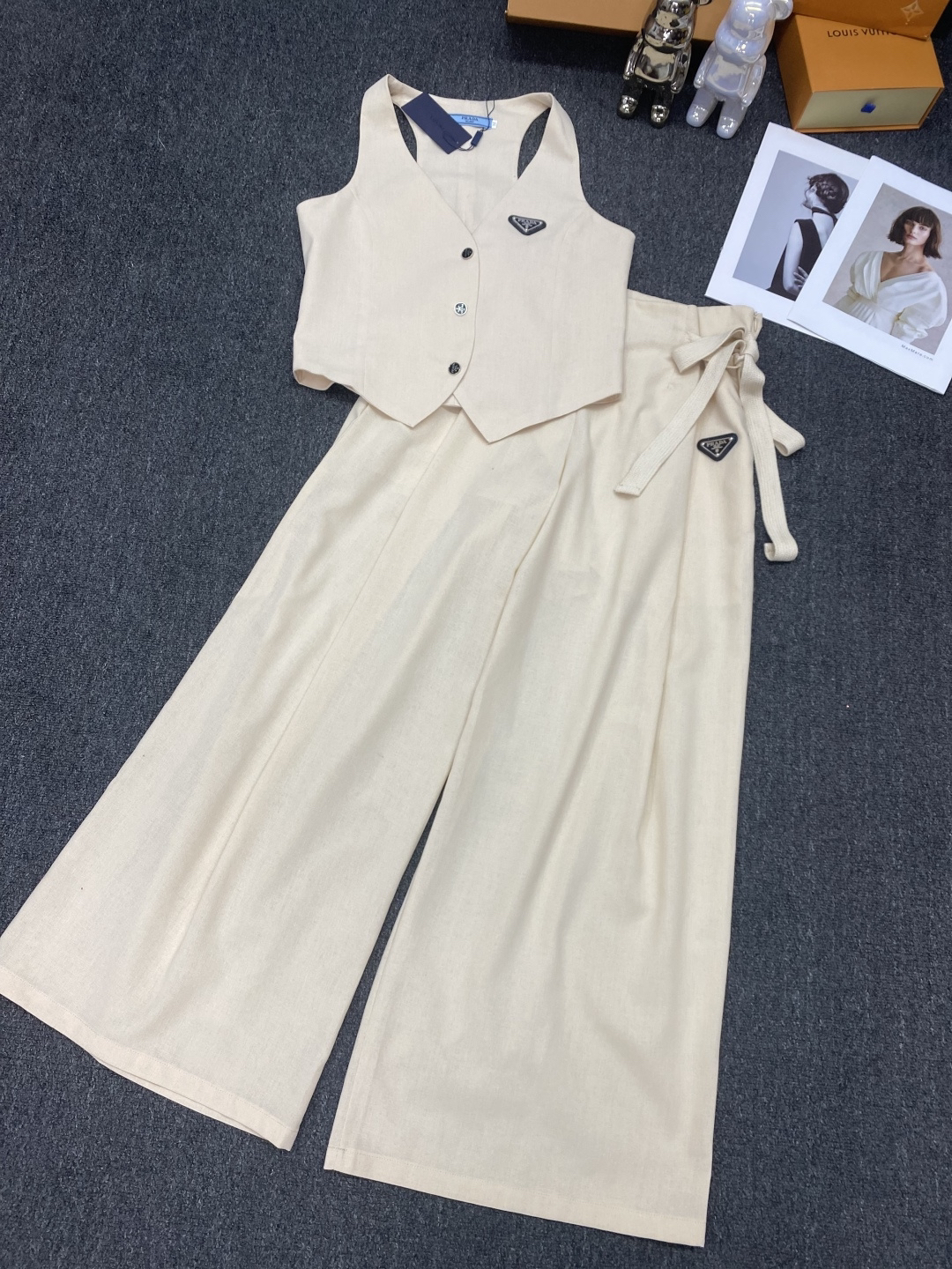 [TOP] PRADA Suit - Apricot