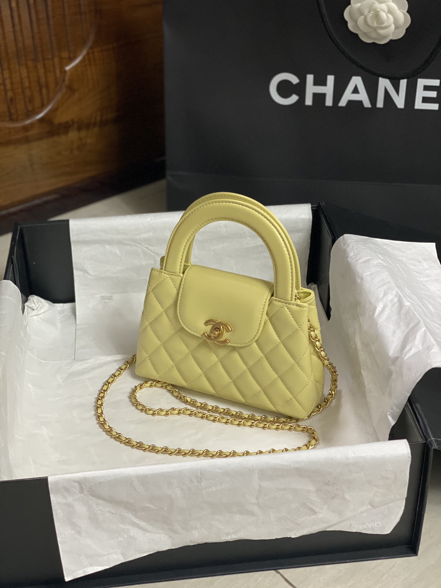 [TOP] CHANEL Kelly Chain Bag 13x19x7 cm - Yellow