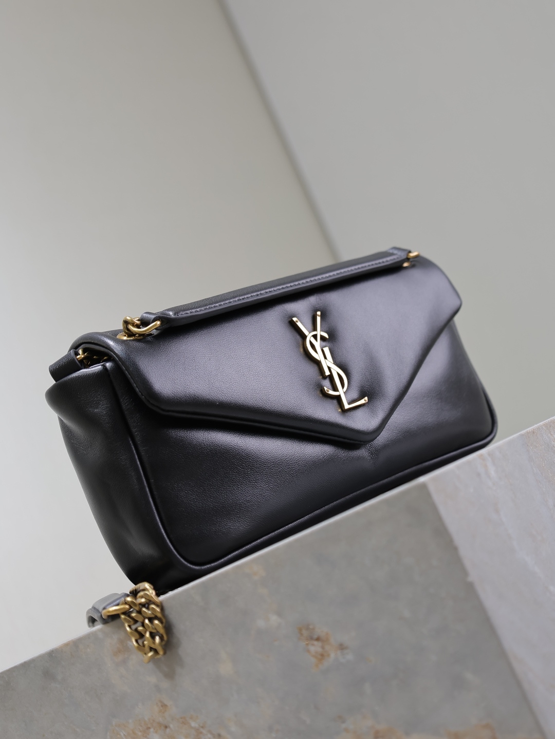 [TOP] Yves Saint Laurent YSL Calypso Lambskin Chain Bag 26x14x7cm - Black & GHW - 711 Luxury