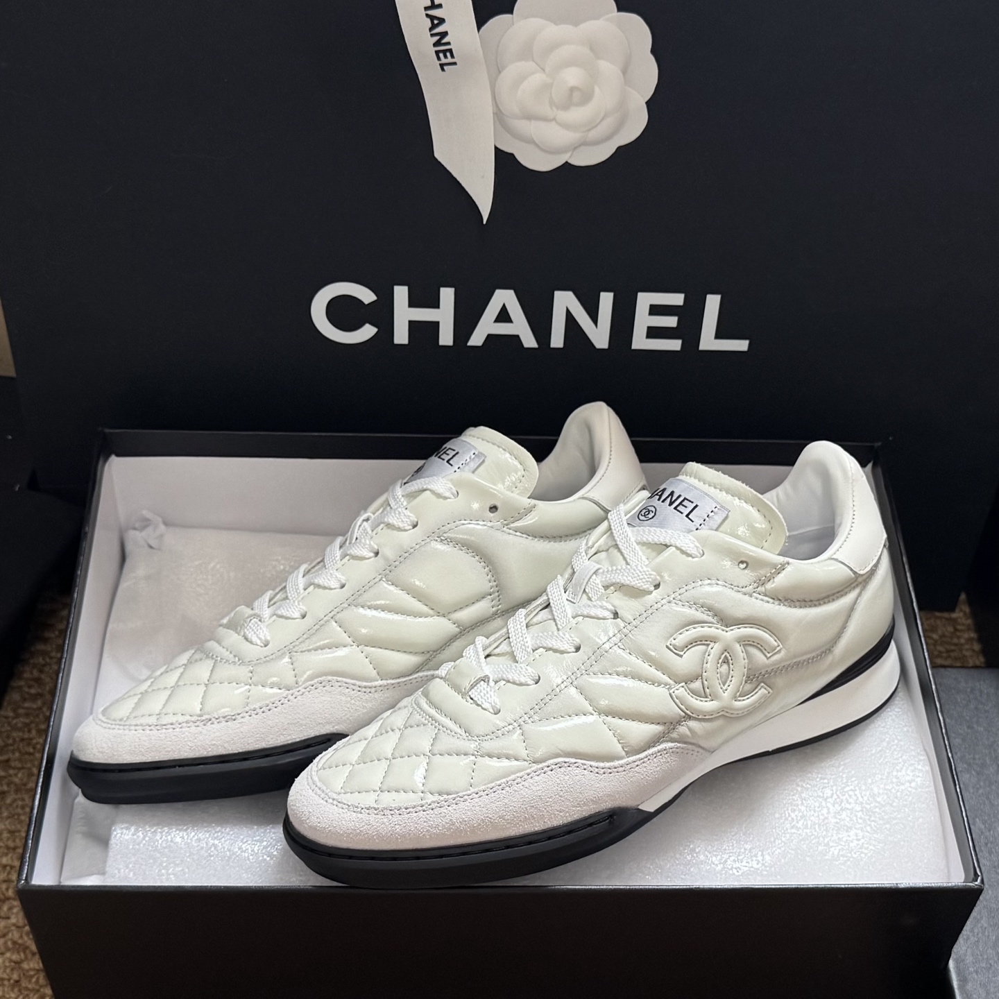 [TOP] CHANEL Sneakers - White - 711 Luxury