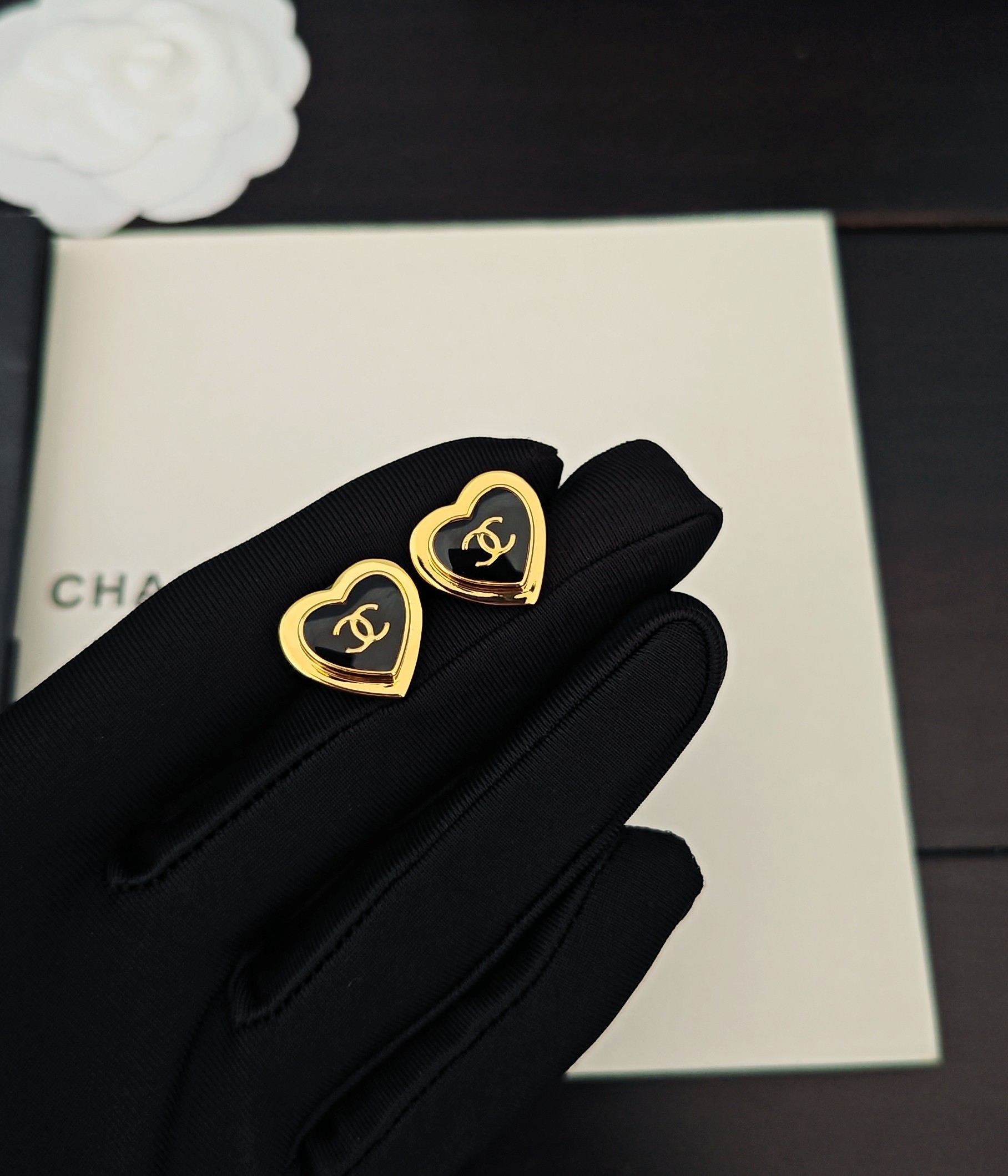 [TOP] CHANEL CC Earrings - 2 Colors