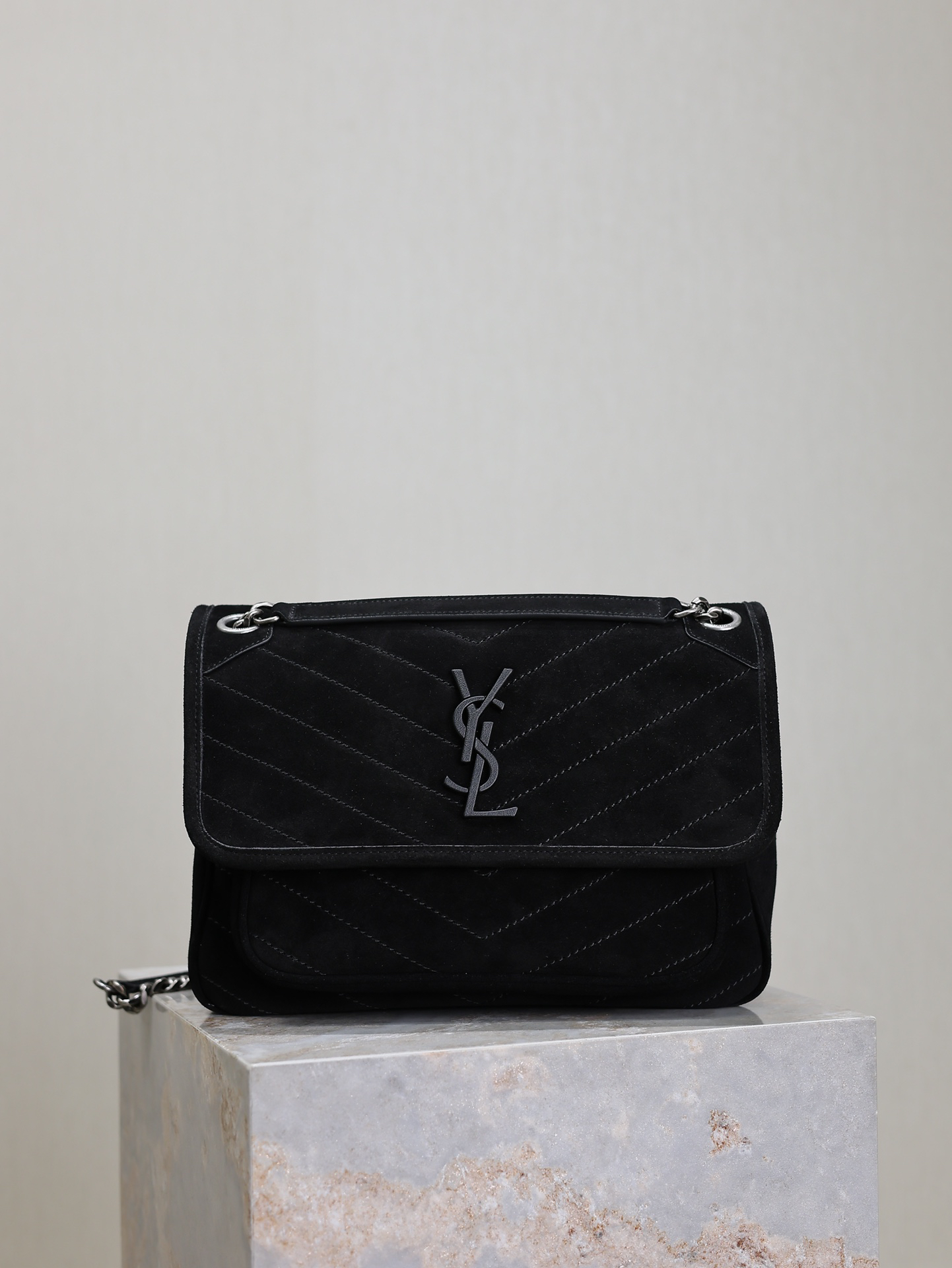 [TOP] Yves Saint Laurent YSL Niki Bag 28x20x8cm - Black & SHW - 711 Luxury
