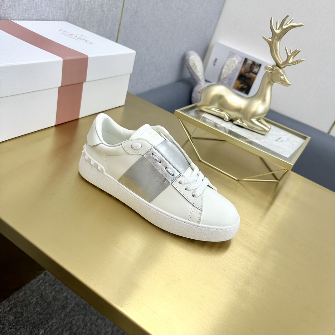 [TOP] VALENTINO Sneaker  - White - 711 Luxury