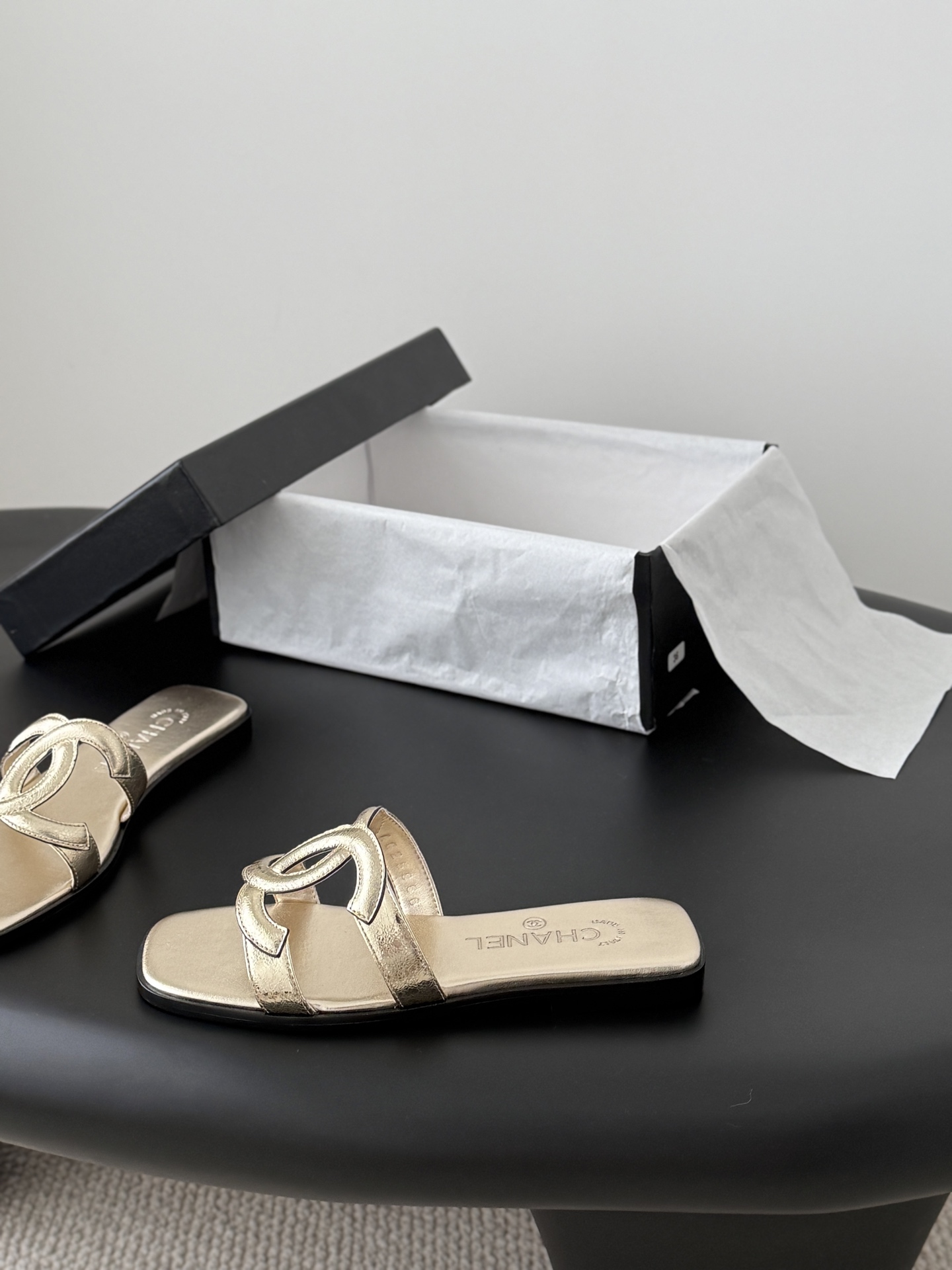 [TOP] CHANEL Slippers - Beige - 711 Luxury
