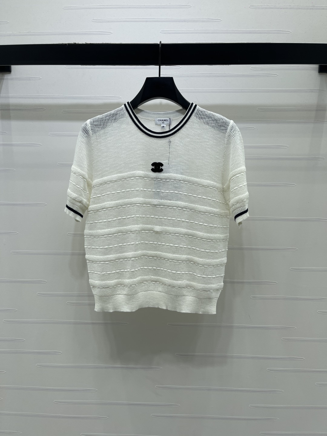 [TOP] CHANEL Double C Logo Cutout Knitted Short-sleeve T-shirt - White - 711 Luxury