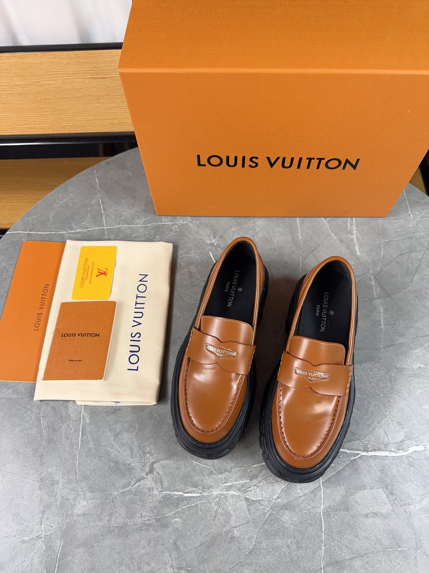 [TOP] Louis Vuitton LV Loafers - Brown - 711 Luxury