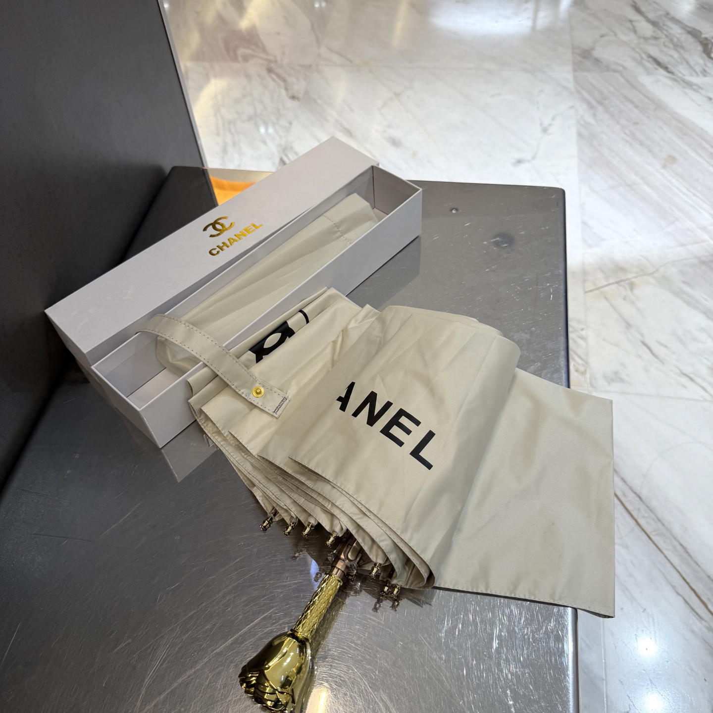 [TOP] CHANEL Umbrella - White - 711 Luxury
