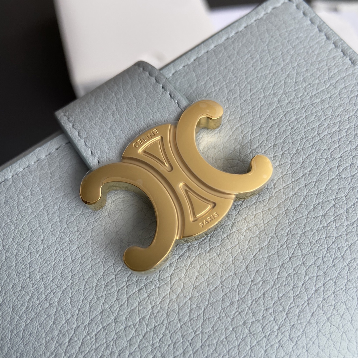 [TOP] CELINE VICTOIRE Calfskin Wallet 10.5-8-2cm - Blue - 711 Luxury
