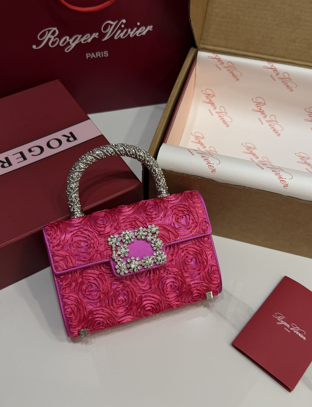 [TOP] ROGER VIVIER Diamond Bag 19-4-13 CM - Rose Pink - 711 Luxury