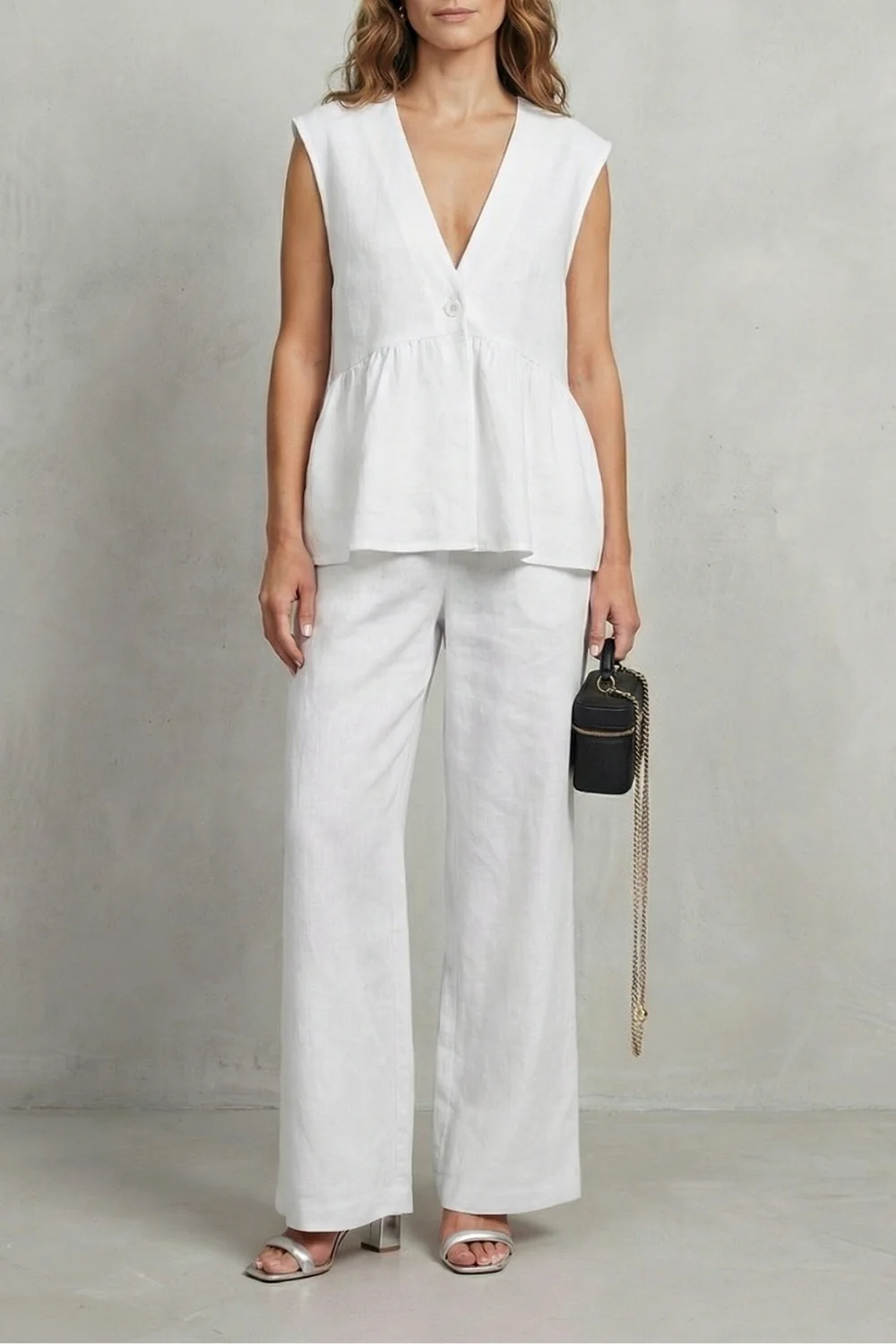 Rosélune – Soft ruffle elegance – Top and trouser set