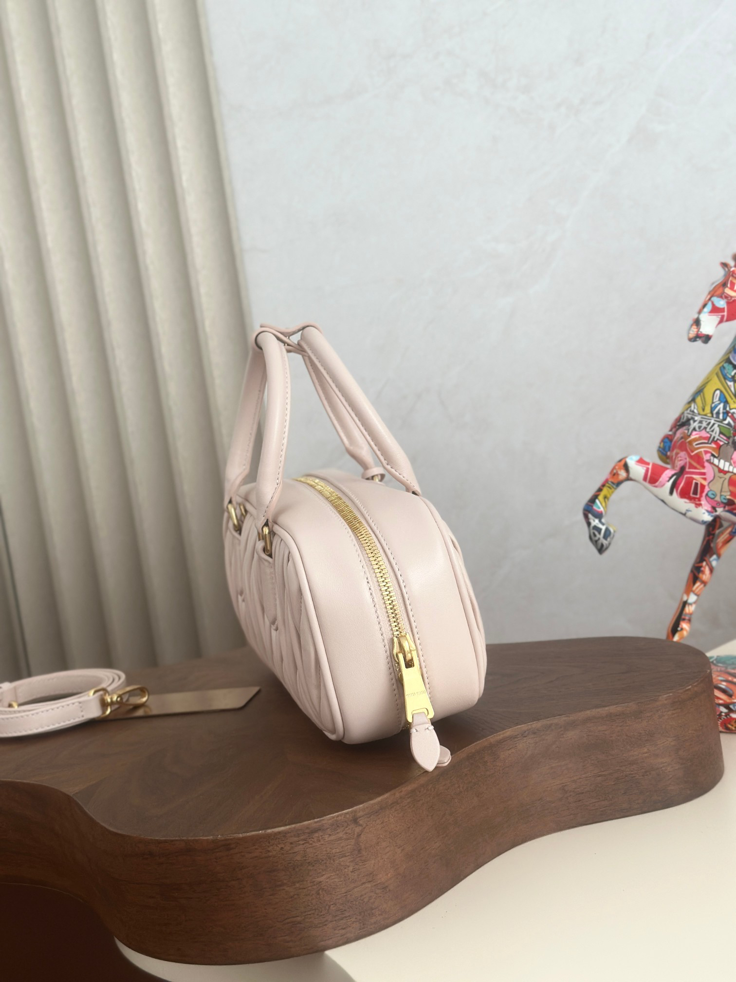 [TOP] Miu Miu Bowling Bag Lambskin 27x12x9cm - Light Pink - 711 Luxury