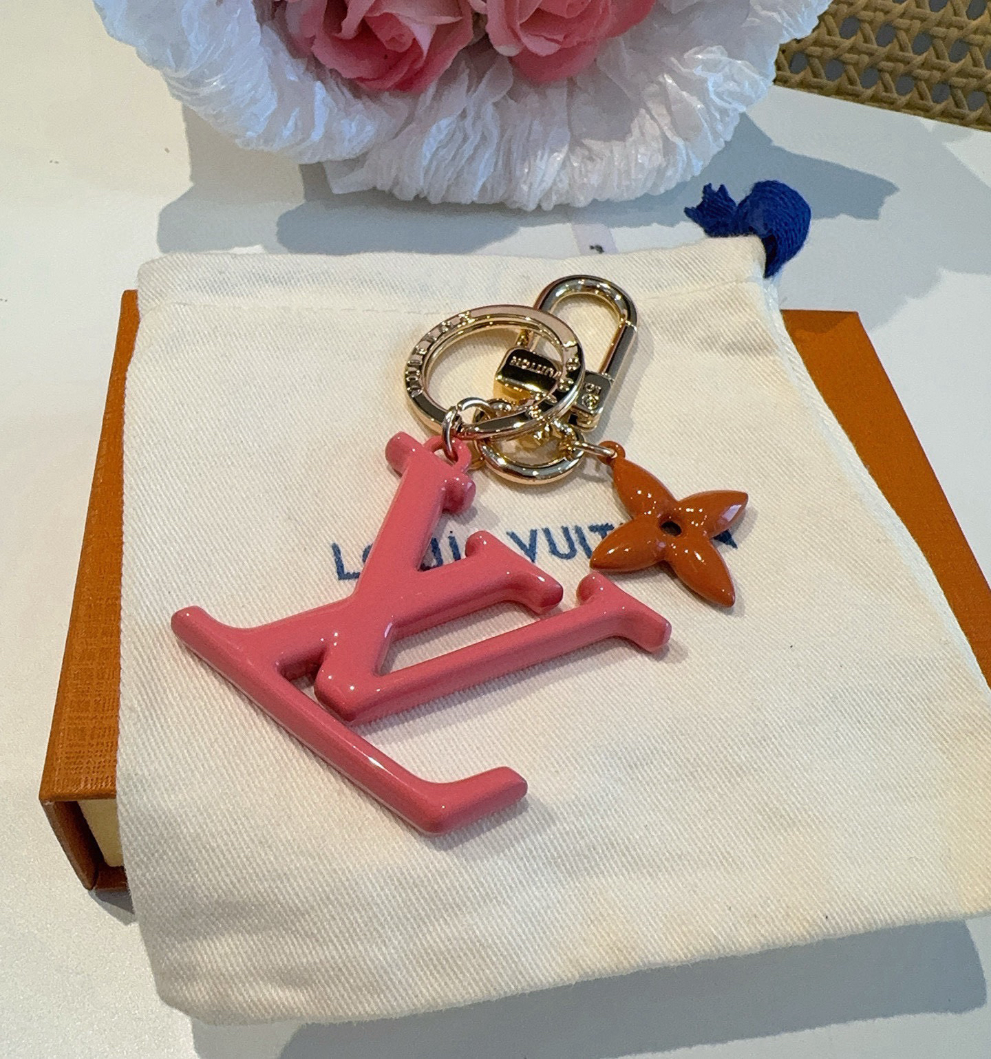 [TOP] Louis Vuitton LV Keychain - Pink - 711 Luxury