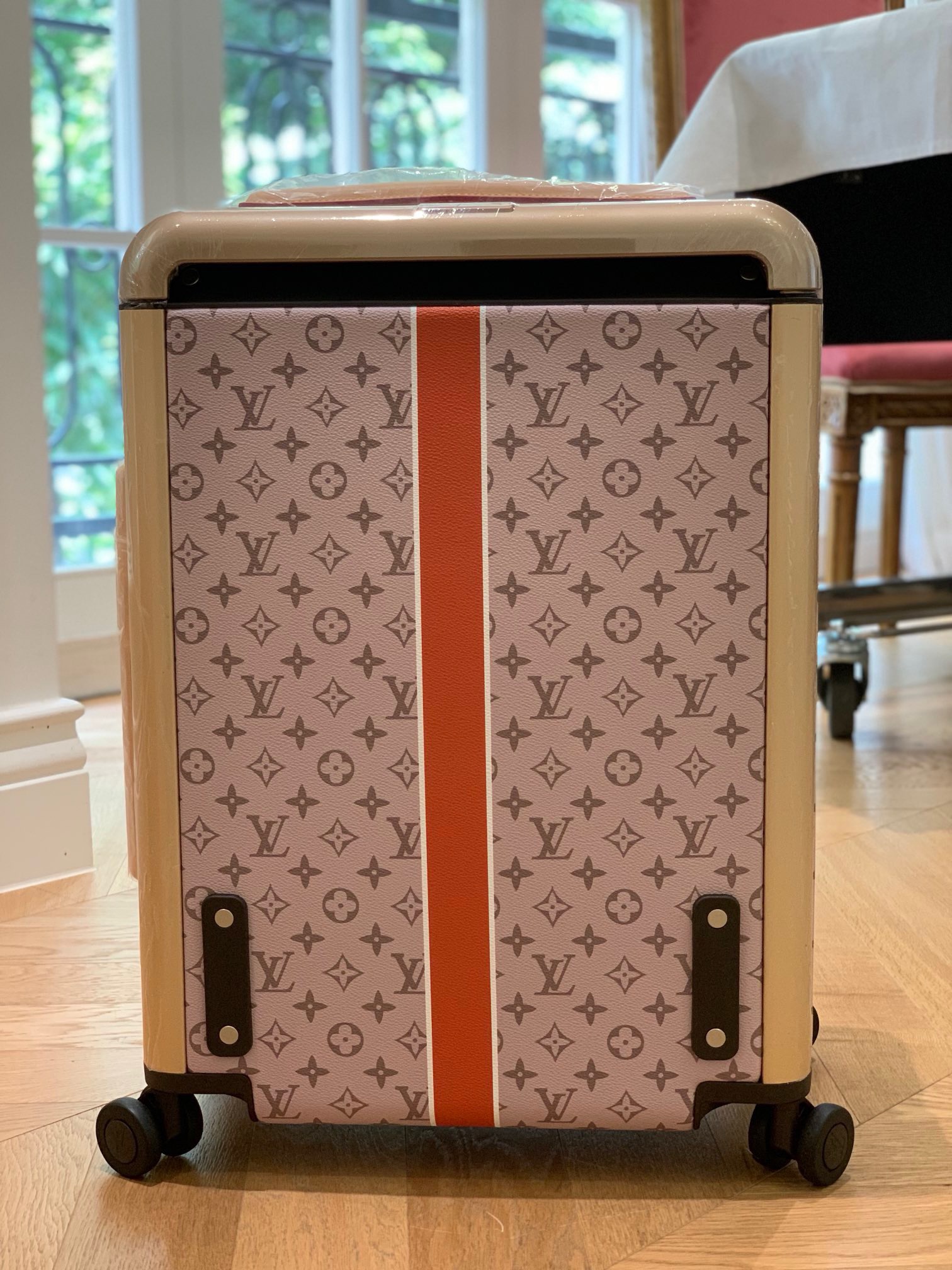 [TOP] Louis Vuitton LV Rolling Luggage Horizon 55 - Beige - 711 Luxury