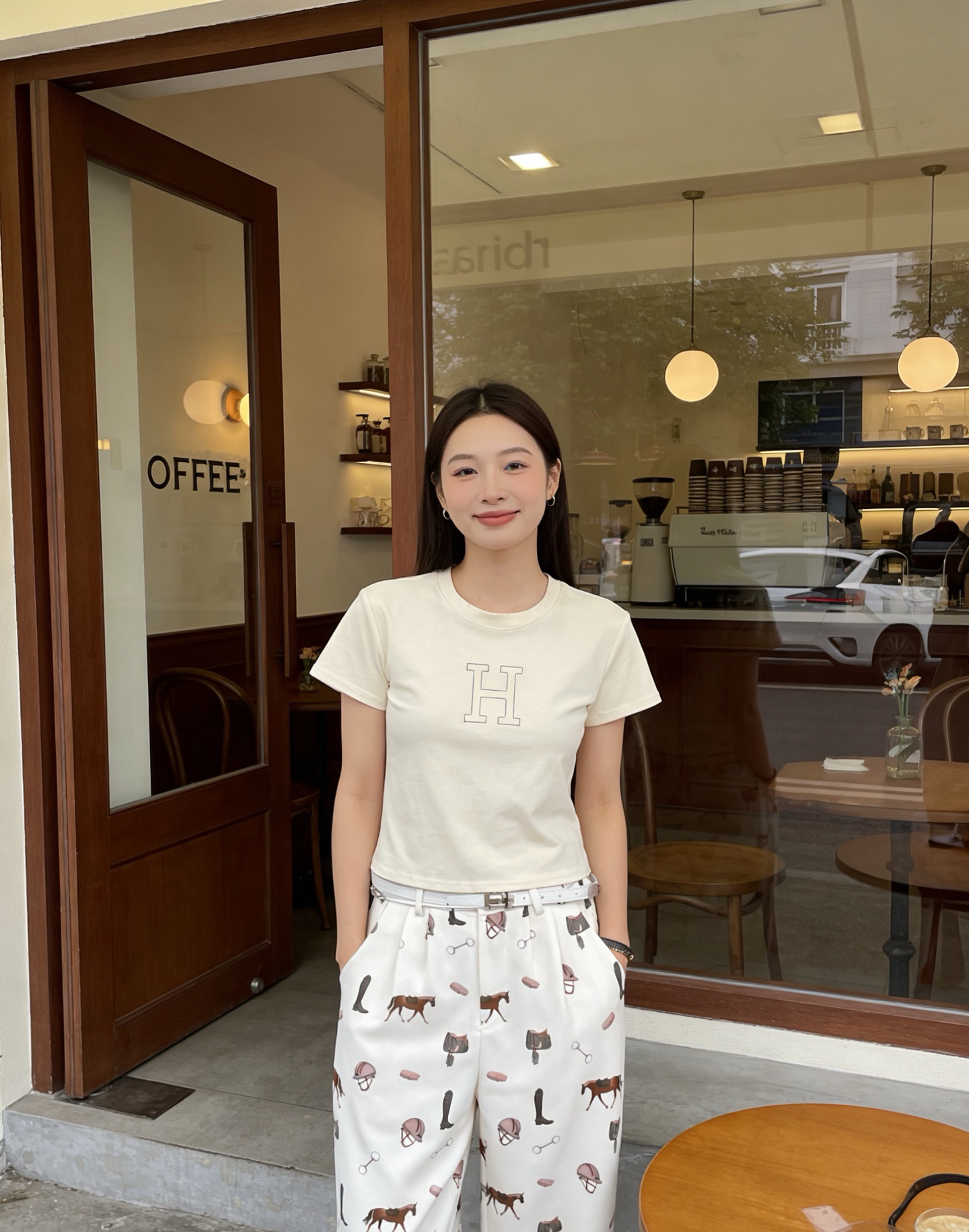 [TOP] HERMES Short-Sleeve T-Shirt -  Beige