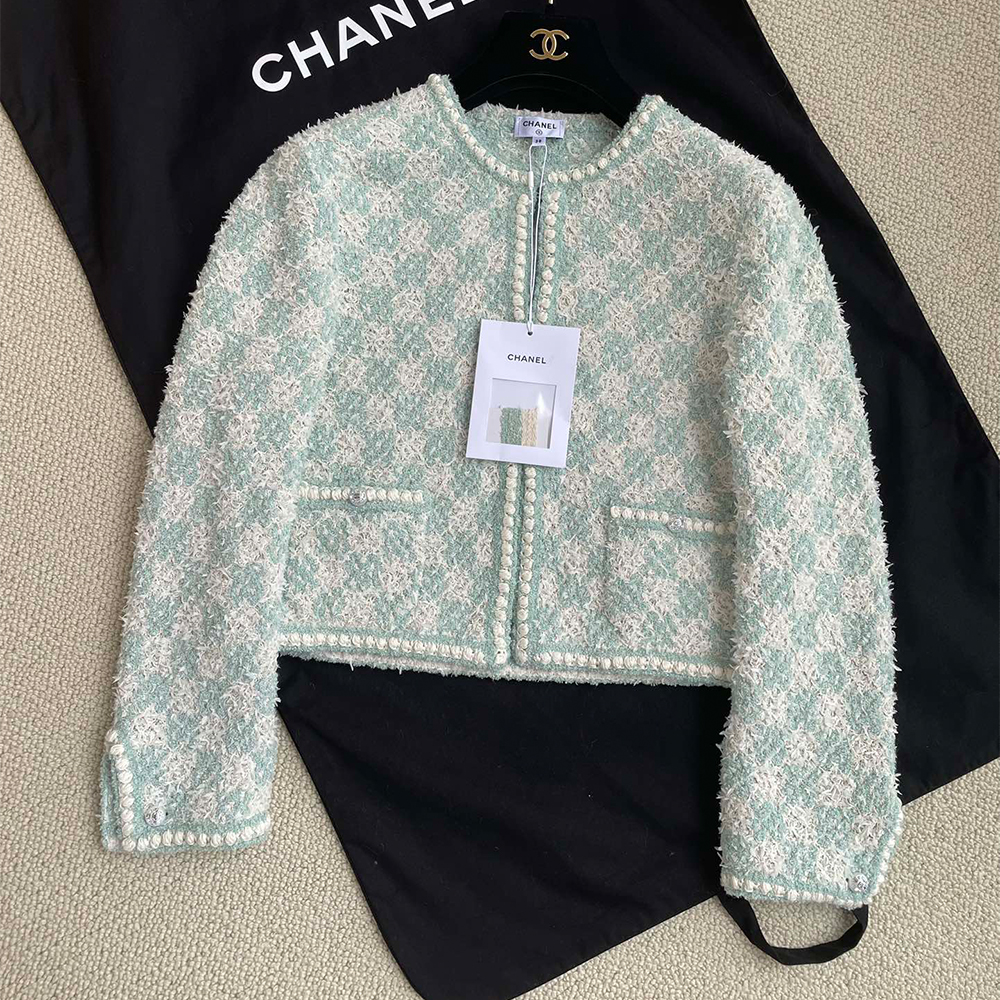 Chanel white Clothing Chanel Knitted Tweed Plaid Green White Jacket #395404 | Nigo Office