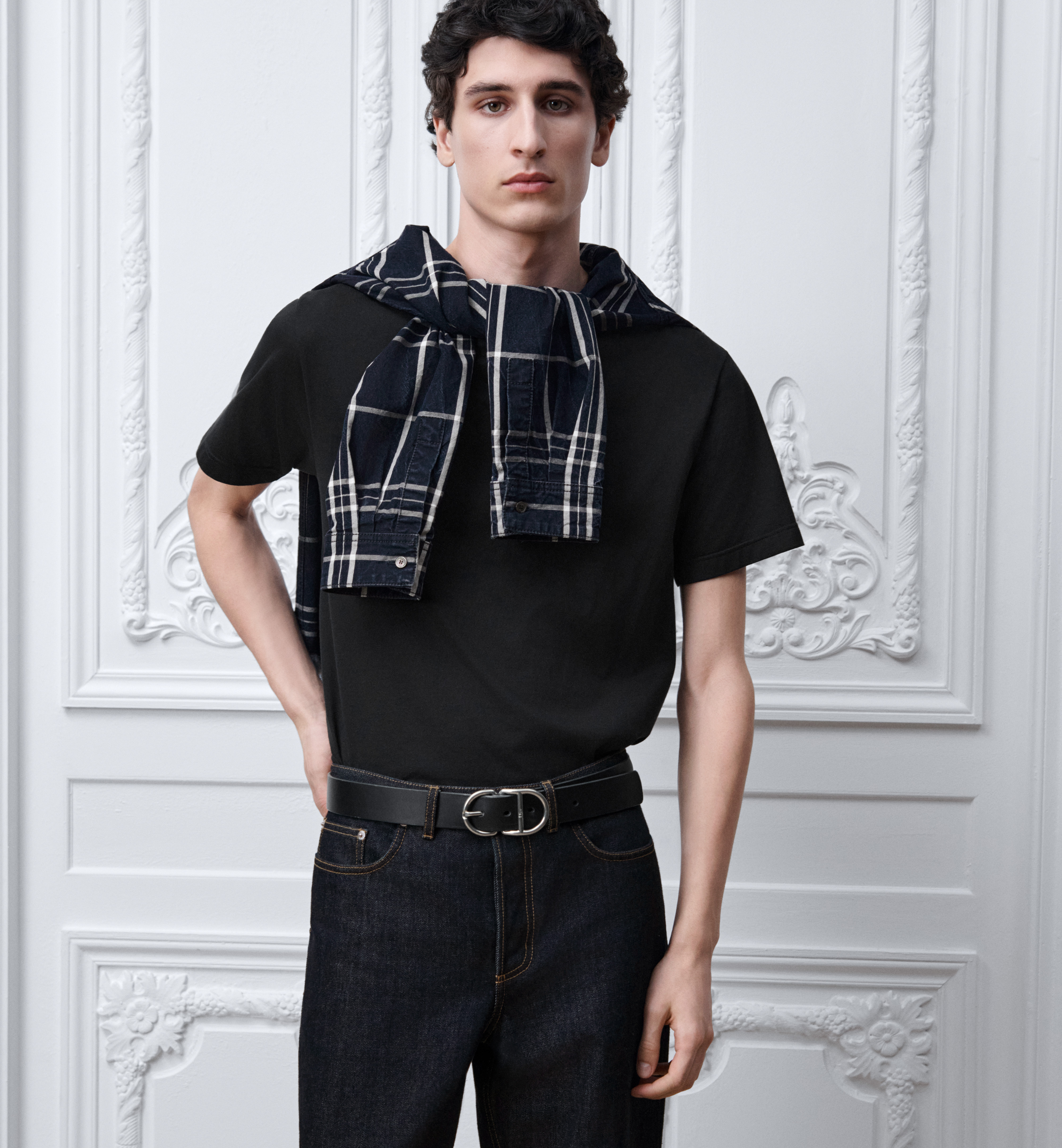 Dior black Clothing DIOR T-Shirt with Dior Embroidery Relaxed Fit Black Sea Island Cotton Jersey #393117 View 2 | Nigo Office