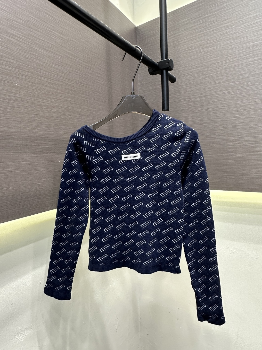 [TOP] Miu Miu Shirt - 2 Colors - 711 Luxury