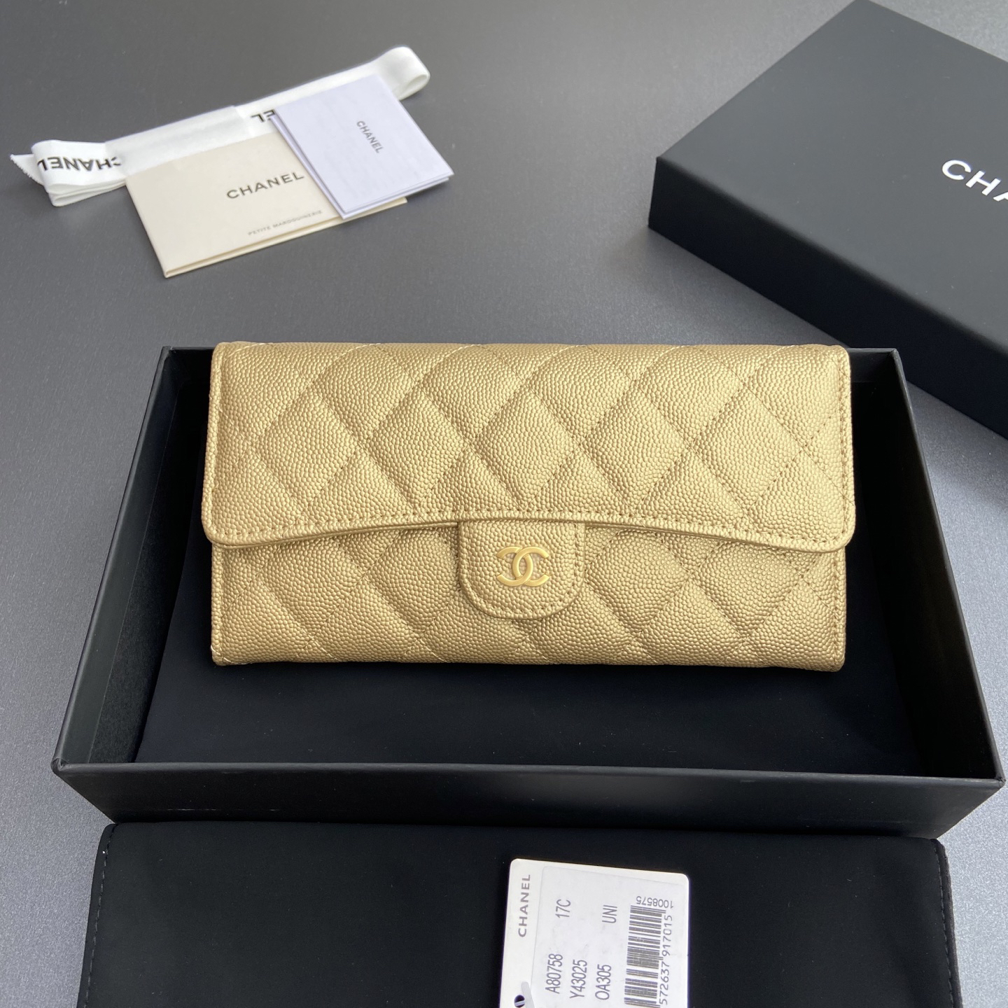 [TOP] CHANEL Long Folding Caviar Wallet 19cm - Gold - GHW - 711 Luxury
