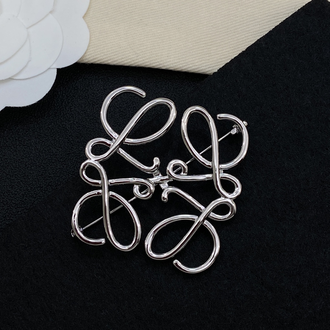 [TOP] LOEWE LOGO Brooches - 2 Colors