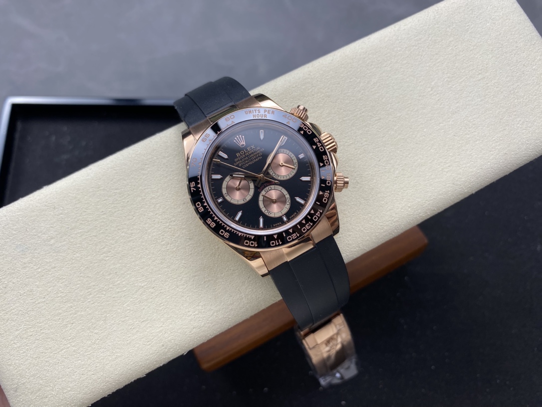[TOP] ROLEX Men's Watch 40mm - Rose Gold