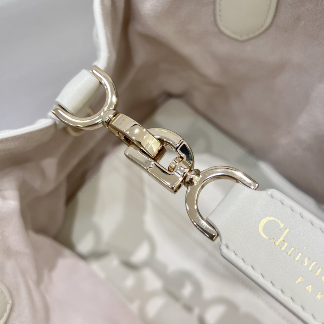 [TOP] Christian Dior Toujours Bag Calfskin 23*14*12cm - White