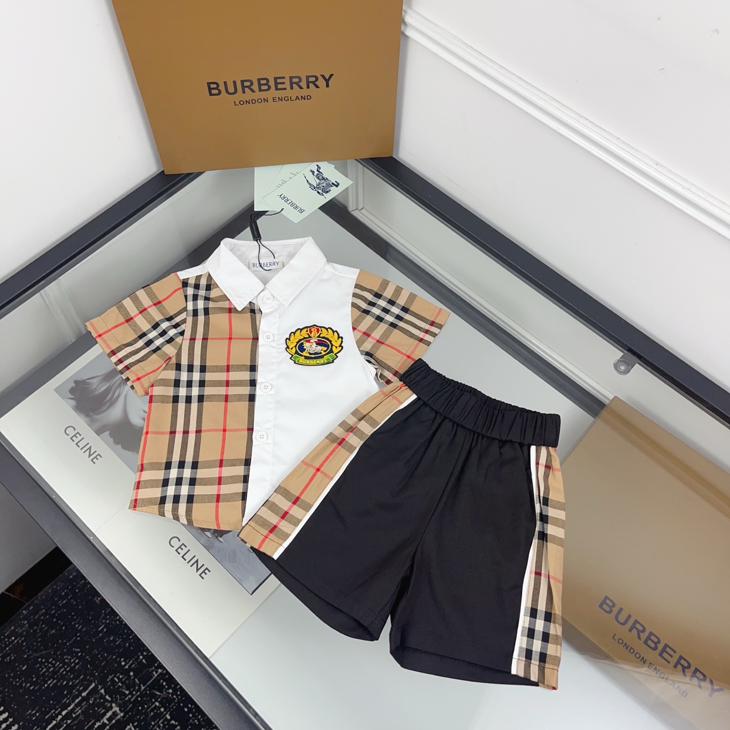 Burberry infant baby Unisex Kids Color Block Vintage Check Short Sleeve Shirt & Side Stripe Elastic Waist Shorts Two Piece Set Boys Girls Sizes 73-120