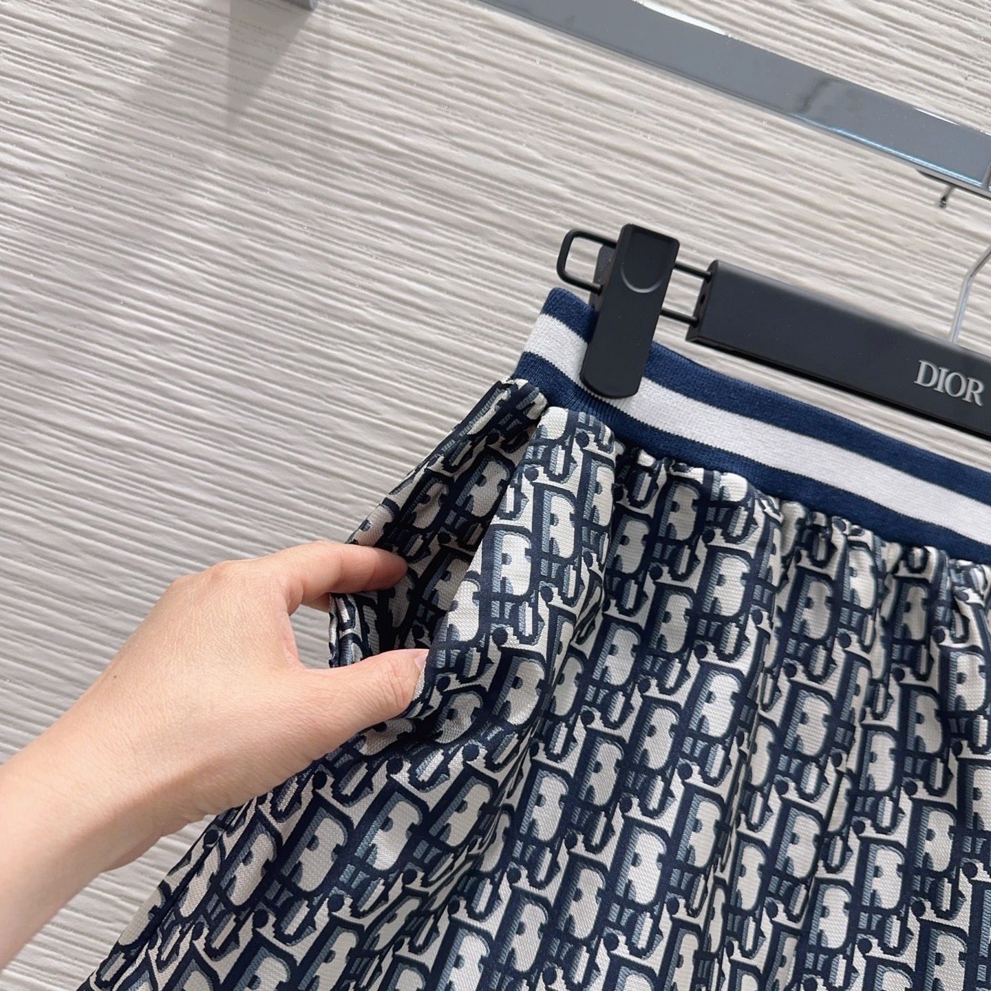 [TOP] Christian Dior T-shirt + Shorts Set - White/Navy Blue