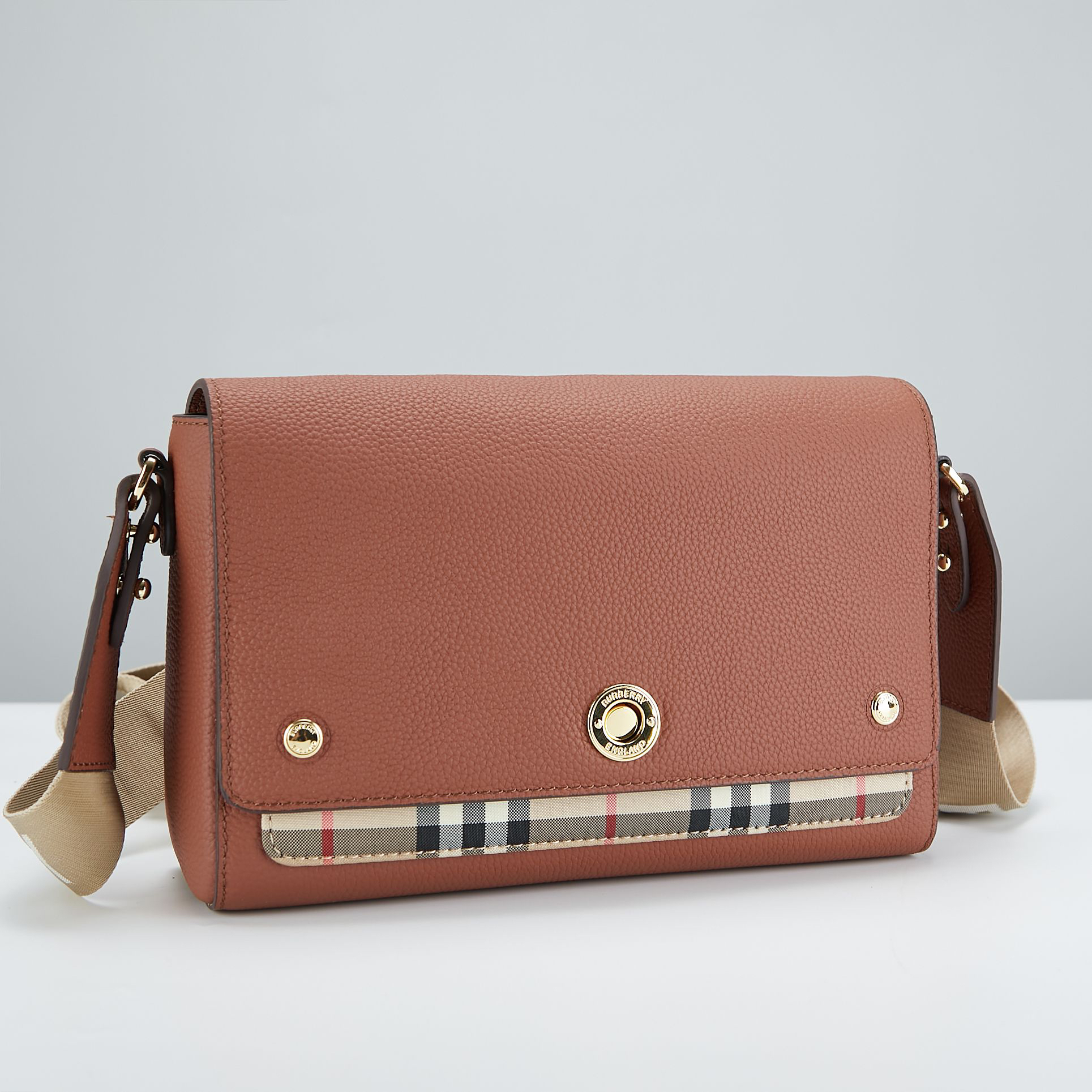[TOP] BURBERRY Note Crossbody Bag 25 x 8.5 x 18cm - Brown - 711 Luxury
