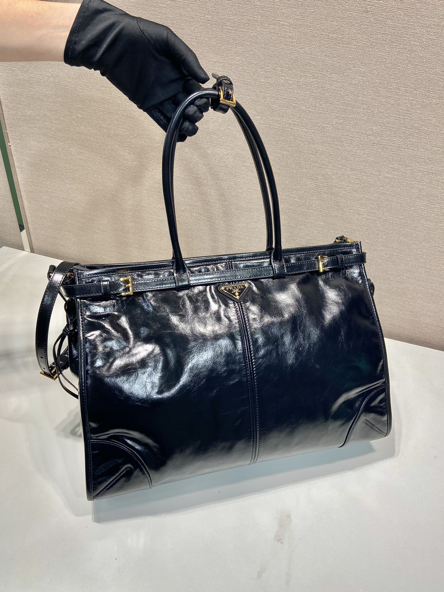 [TOP] PRADA LusSolf Bag Oiled Cowhide 42x30x12cm - Black - 711 Luxury