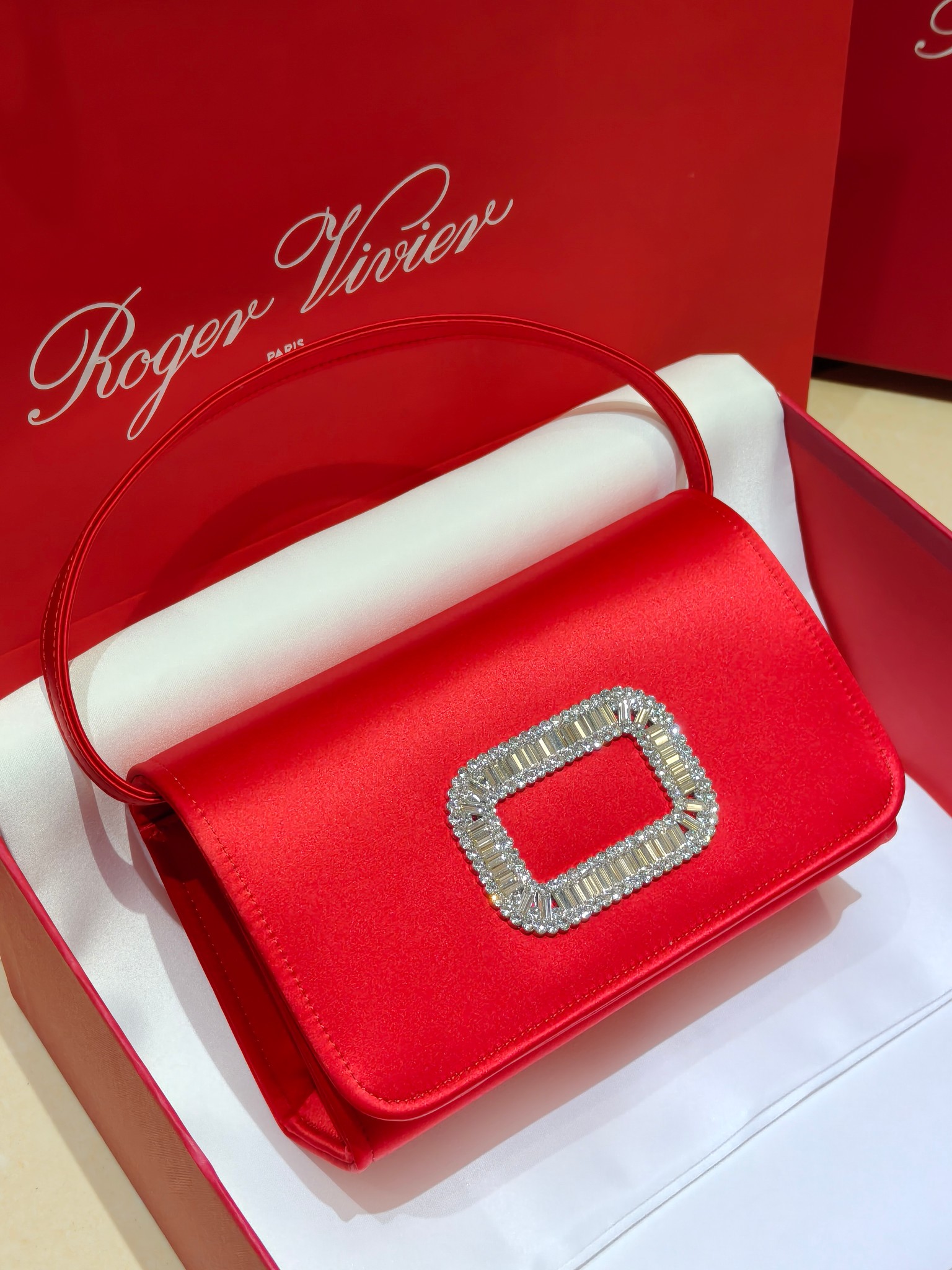 [TOP] ROGER VIVIER Diamond Bag 18-10.5-6 CM - Red - 711 Luxury