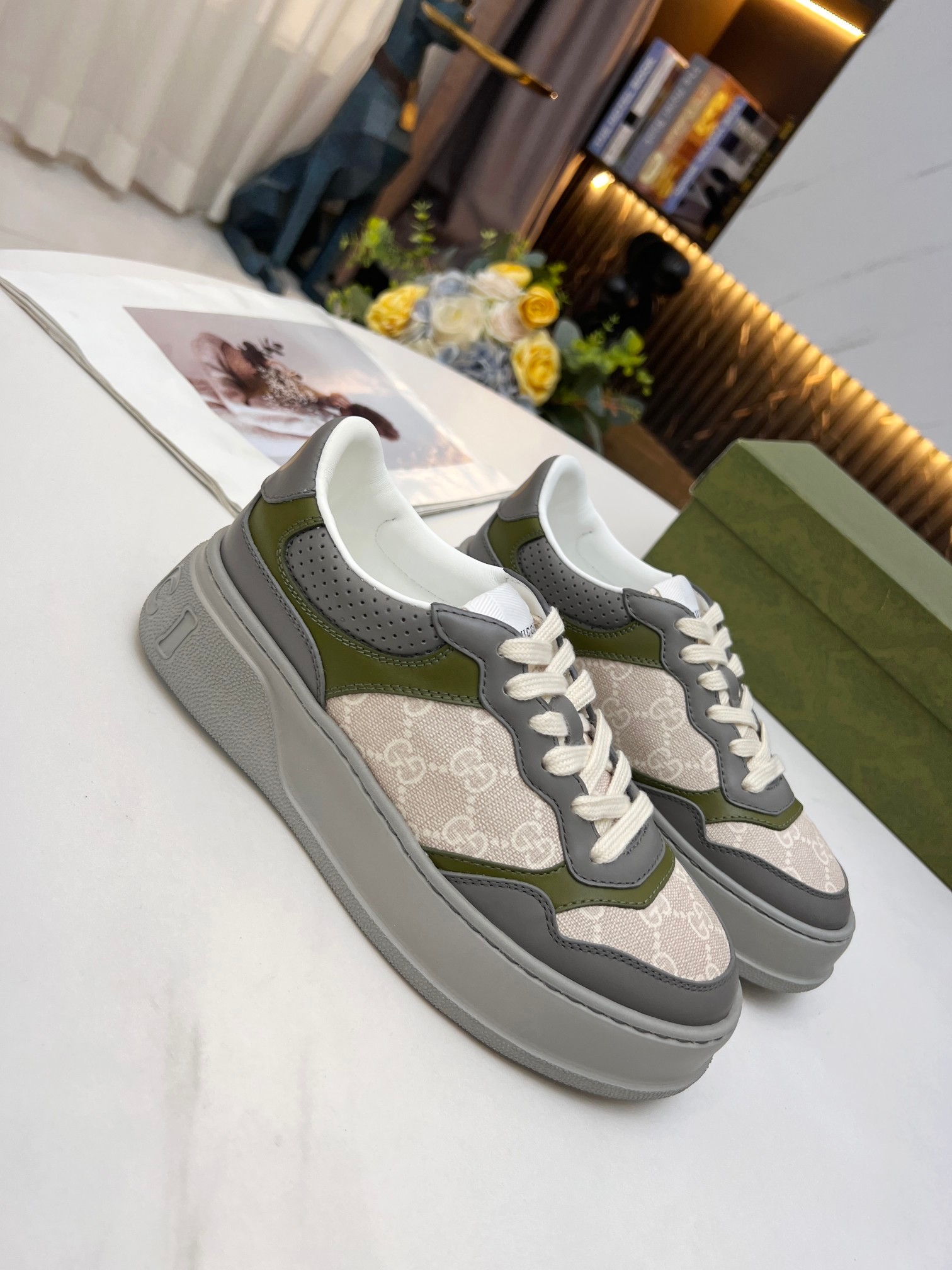 [TOP] GUCCI Sneaker - Green - 711 Luxury