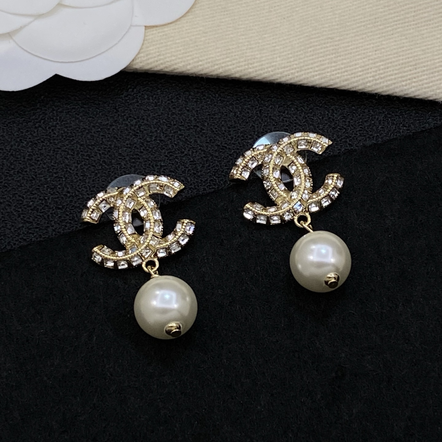 [TOP] CHANEL Earrings - 2 Color - 711 Luxury