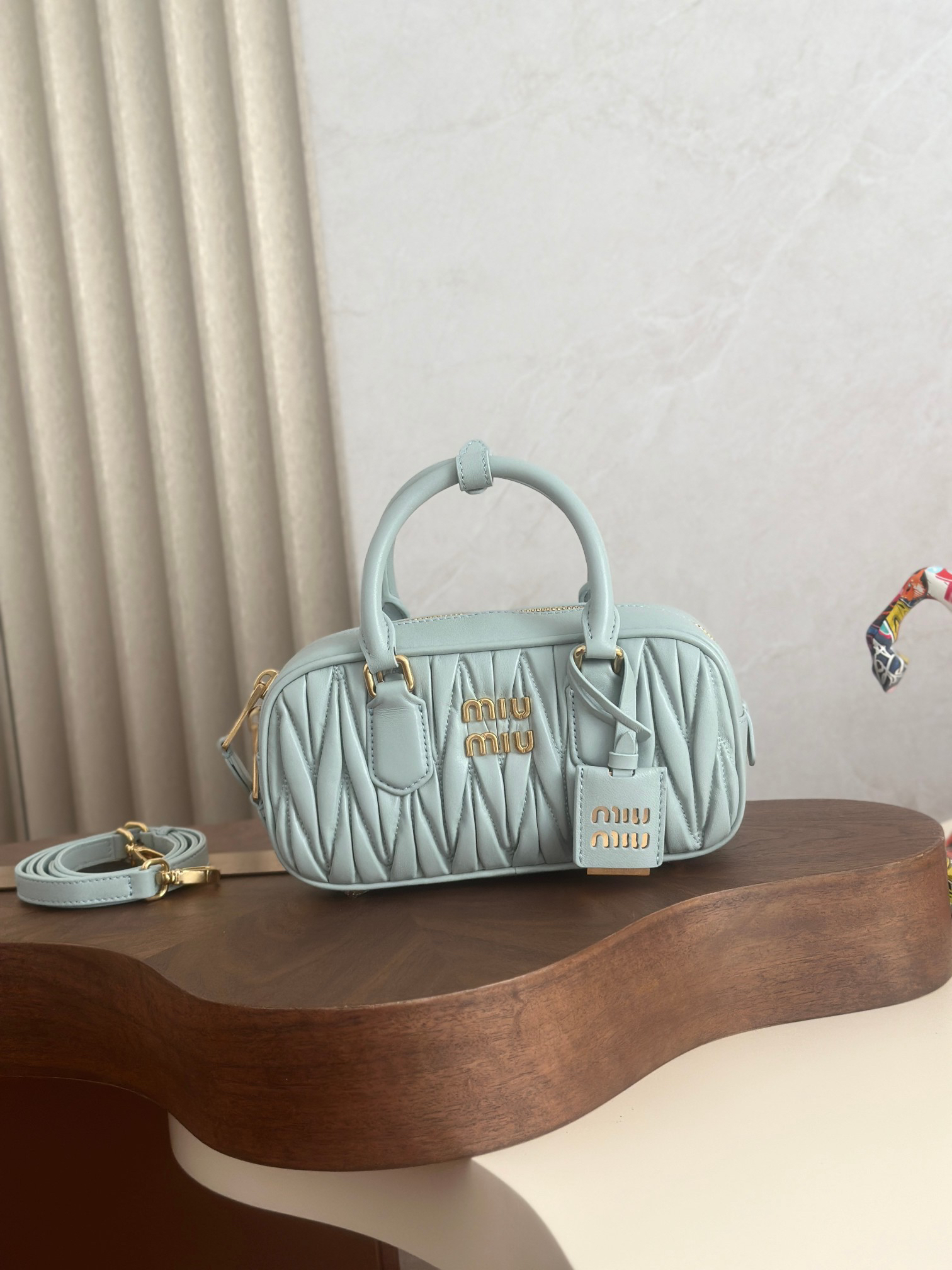 [TOP] Miu Miu Bowling Bag Lambskin 22x10.5x7.5cm - Blue - 711 Luxury
