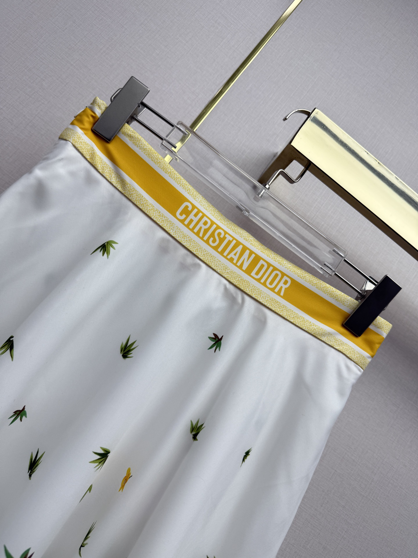 [TOP] Christian Dior Skirt - White