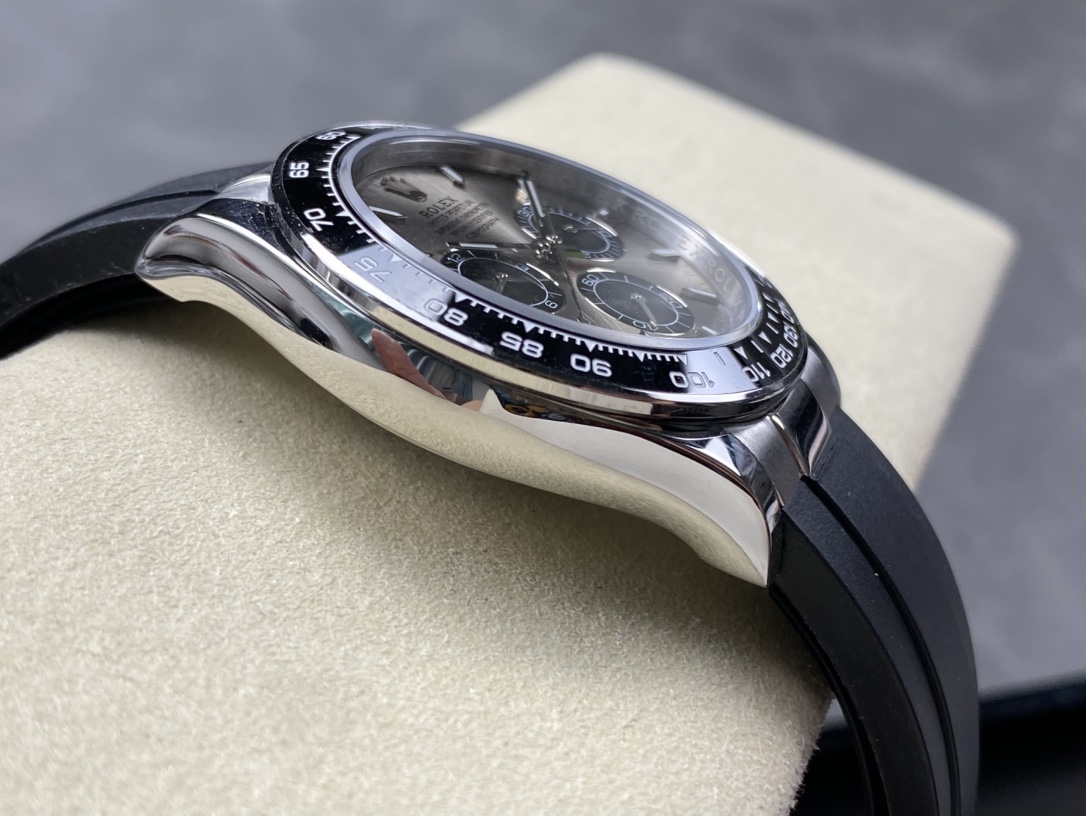 [TOP] ROLEX Men's Watch 40 mm - Black